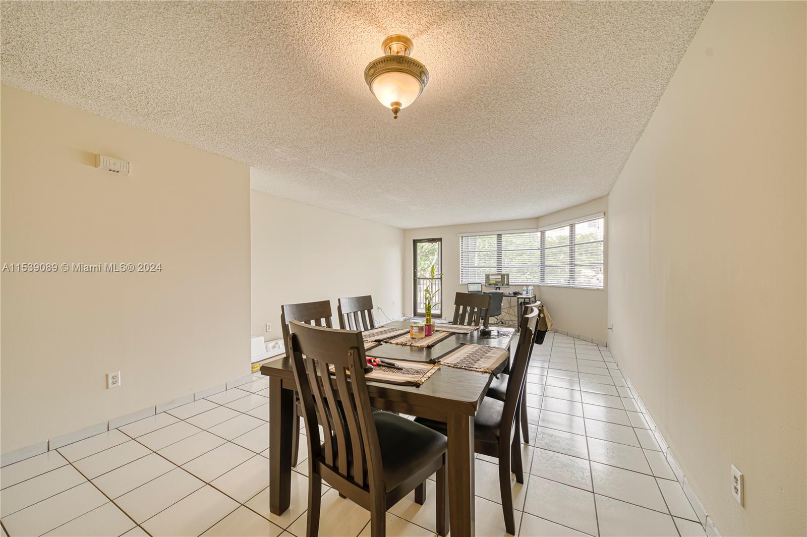 20860 San Simeon Way 403-6, Miami, Florida 33179, 1 Bedroom Bedrooms, ,1 BathroomBathrooms,Residentiallease,For Rent,20860 San Simeon Way 403-6,A11539089