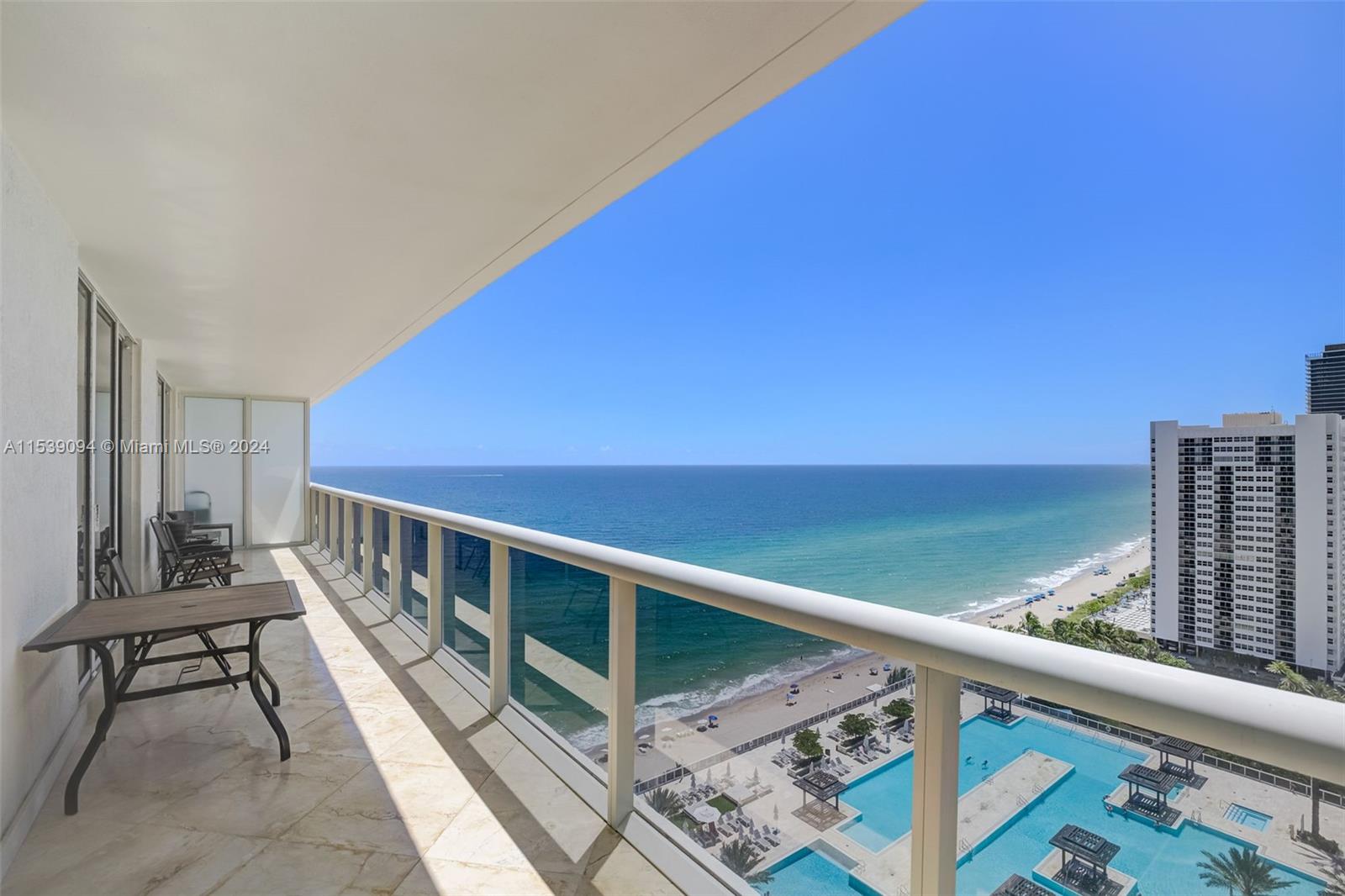1830 S Ocean Dr 2004, Hallandale Beach, Florida 33009, 2 Bedrooms Bedrooms, ,3 BathroomsBathrooms,Residentiallease,For Rent,1830 S Ocean Dr 2004,A11539094