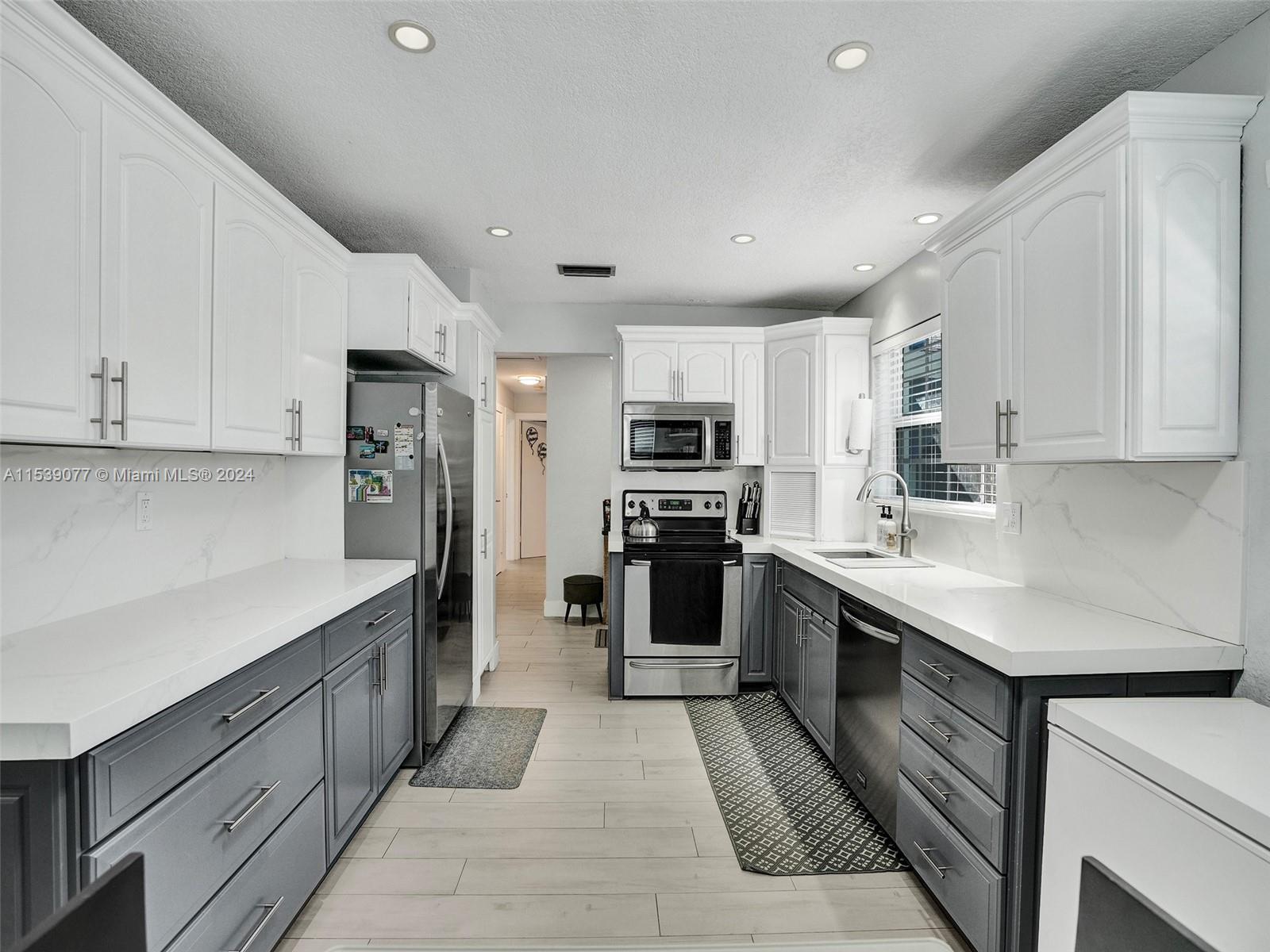 217 SE 5th St, Dania Beach, Florida 33004, 4 Bedrooms Bedrooms, ,3 BathroomsBathrooms,Residential,For Sale,217 SE 5th St,A11539077