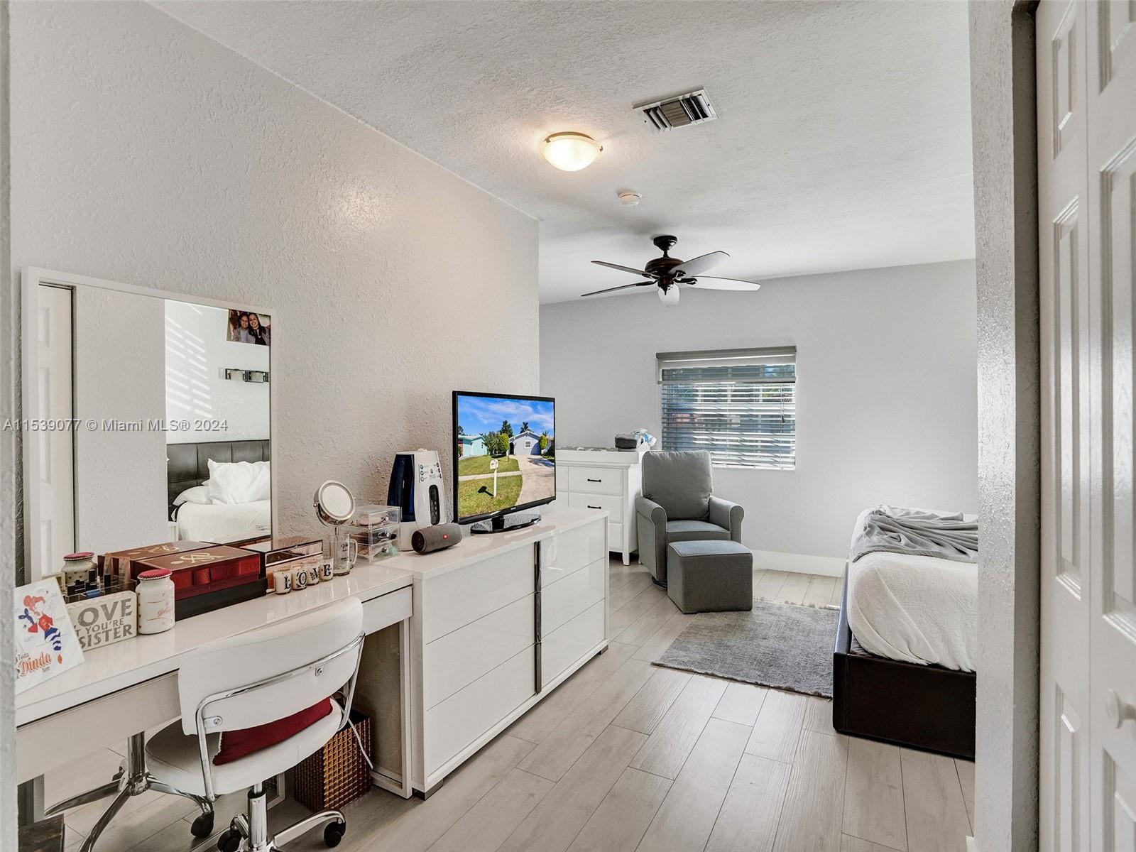 217 SE 5th St, Dania Beach, Florida 33004, 4 Bedrooms Bedrooms, ,3 BathroomsBathrooms,Residential,For Sale,217 SE 5th St,A11539077