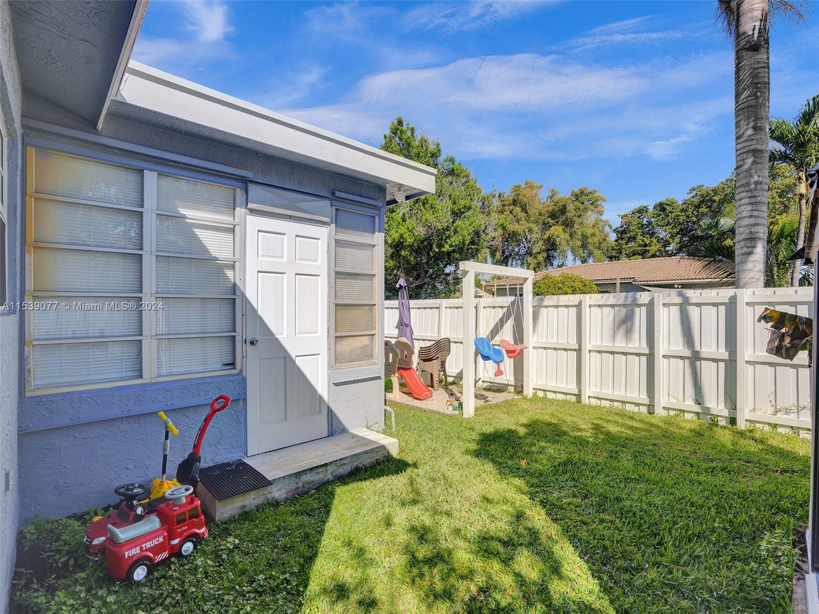 217 SE 5th St, Dania Beach, Florida 33004, 4 Bedrooms Bedrooms, ,3 BathroomsBathrooms,Residential,For Sale,217 SE 5th St,A11539077