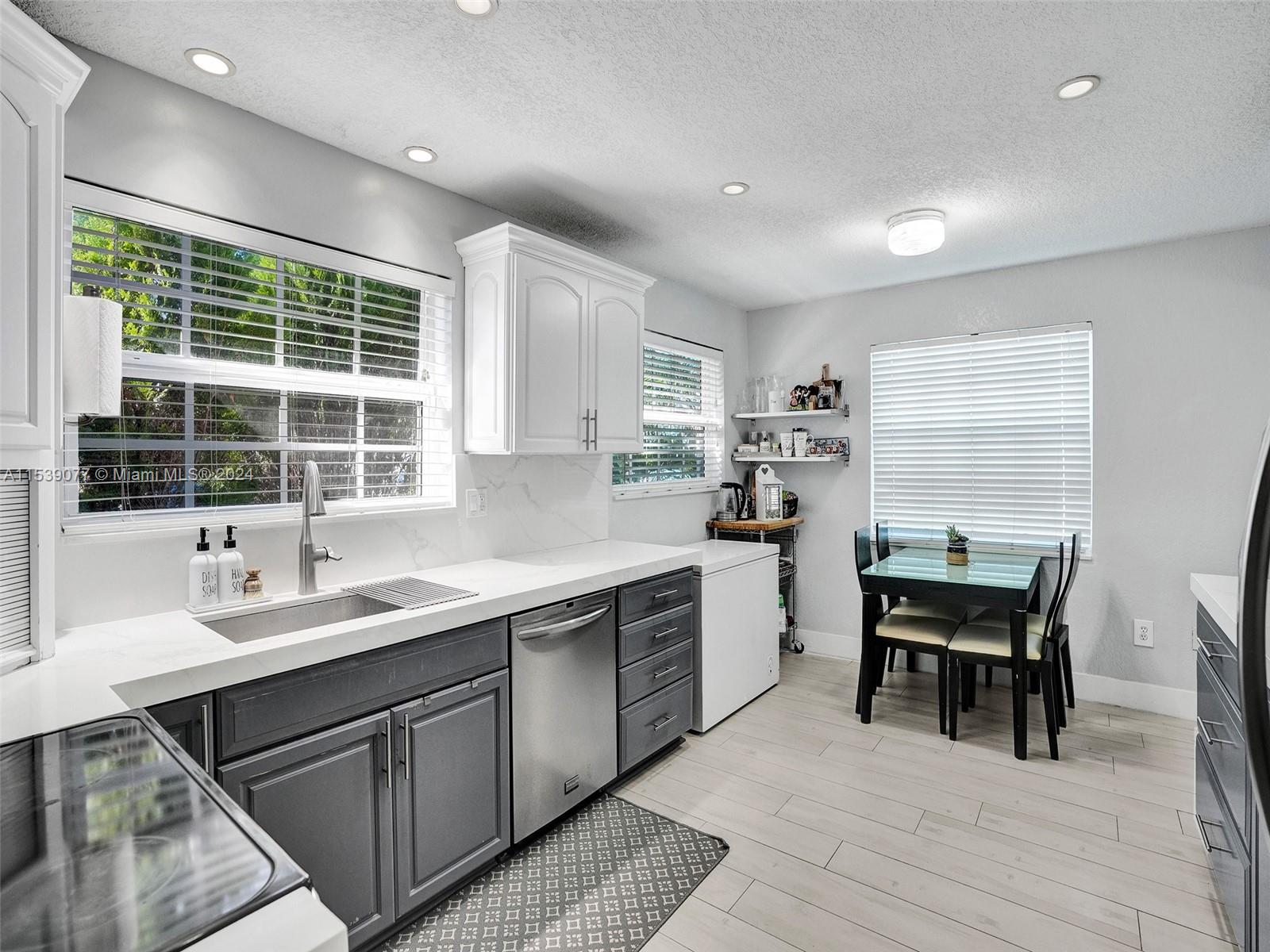 217 SE 5th St, Dania Beach, Florida 33004, 4 Bedrooms Bedrooms, ,3 BathroomsBathrooms,Residential,For Sale,217 SE 5th St,A11539077