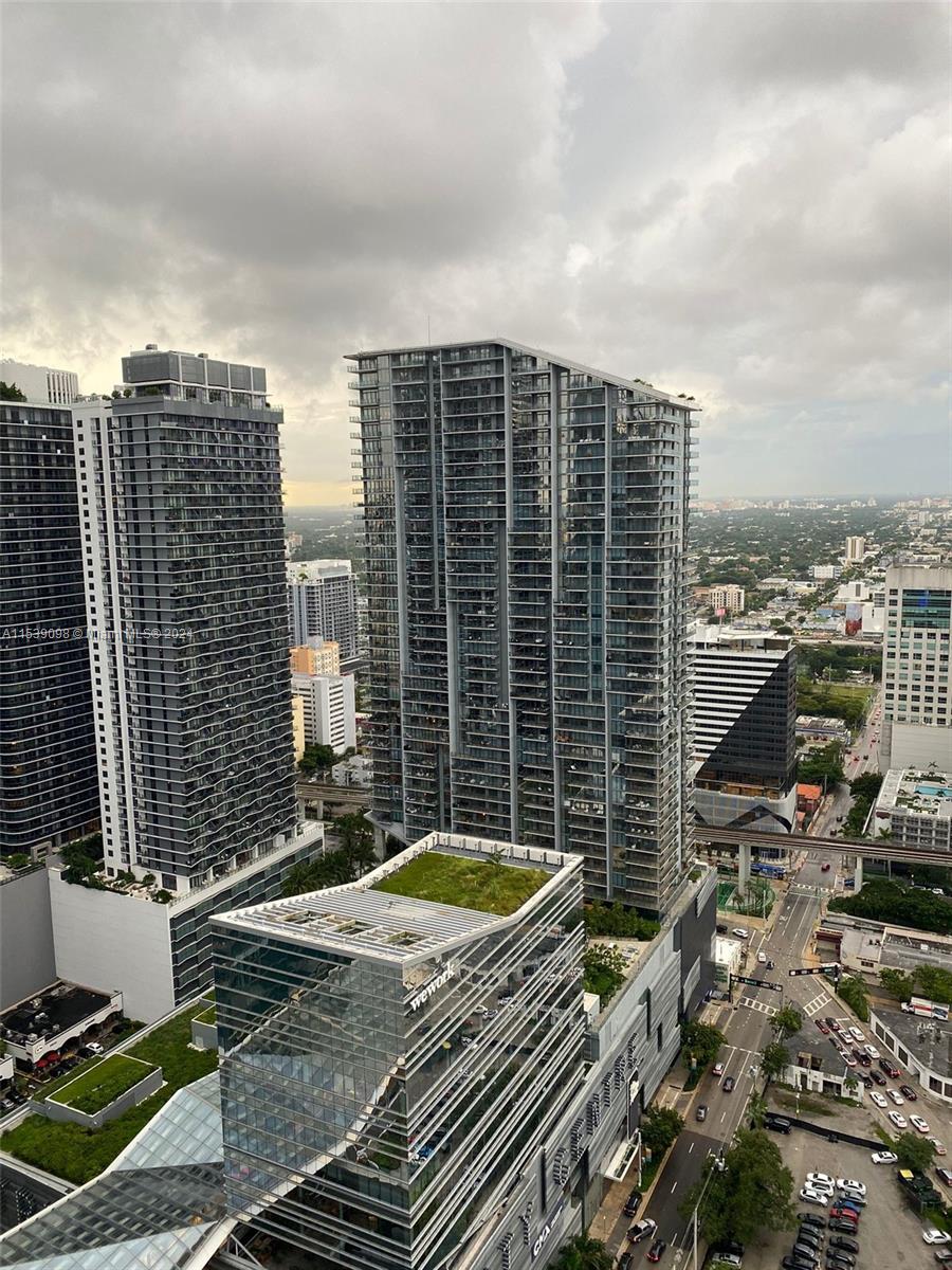 68 SE 6th St 3604, Miami, Florida 33131, 3 Bedrooms Bedrooms, ,3 BathroomsBathrooms,Residentiallease,For Rent,68 SE 6th St 3604,A11539098
