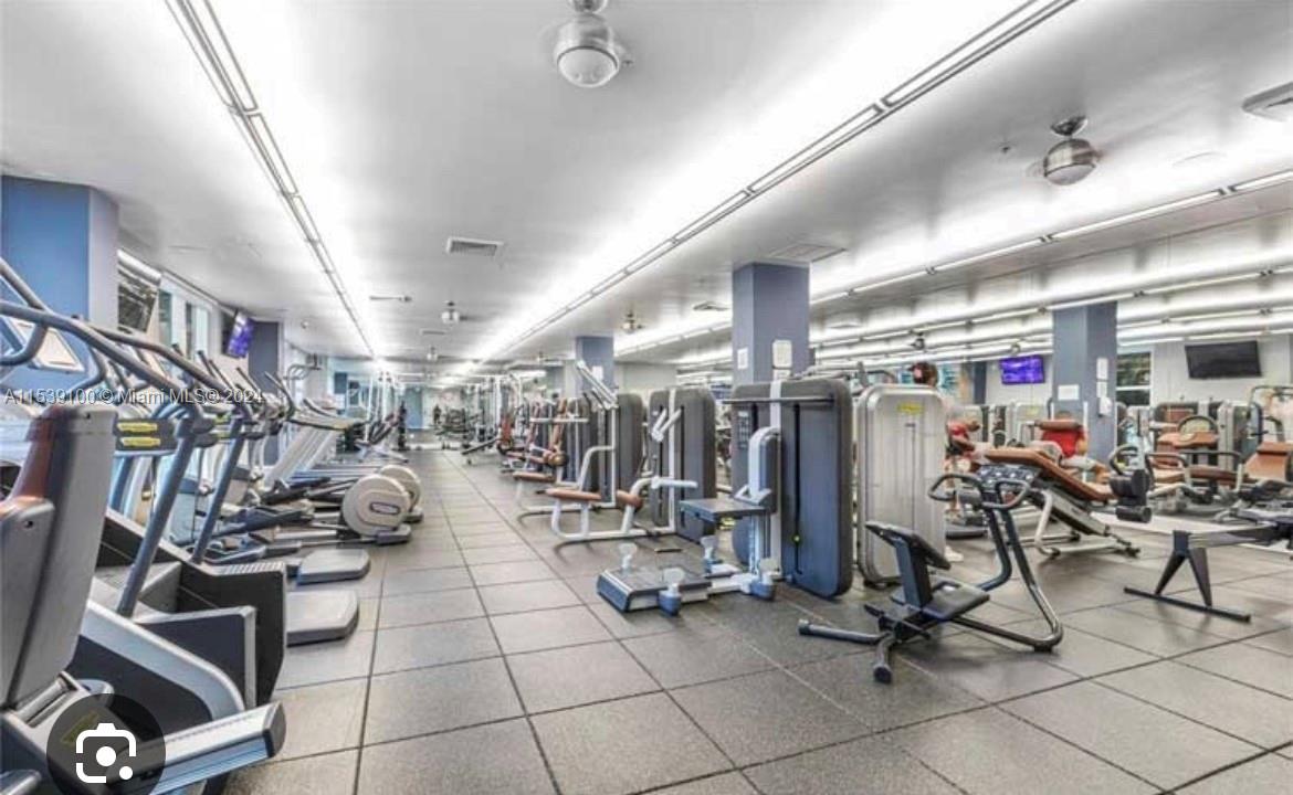 2000 N Bayshore Dr 302, Miami, Florida 33137, 3 Bedrooms Bedrooms, ,2 BathroomsBathrooms,Residential,For Sale,2000 N Bayshore Dr 302,A11539100