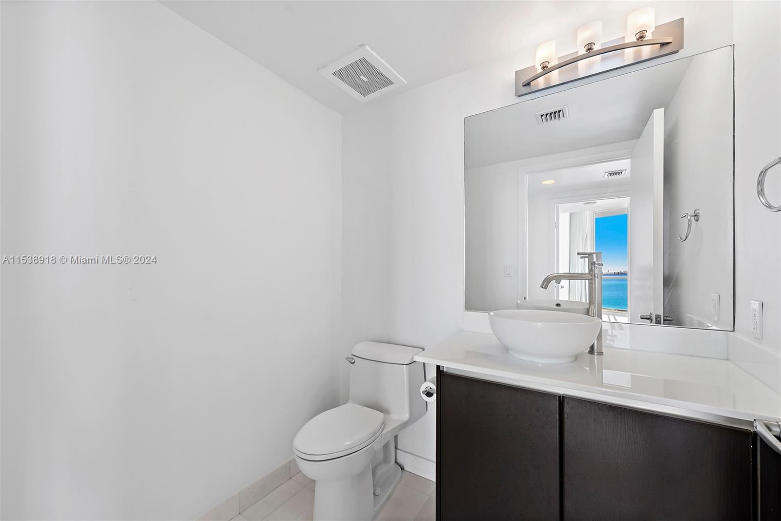 665 NE 25th St 506, Miami, Florida 33137, 3 Bedrooms Bedrooms, ,3 BathroomsBathrooms,Residentiallease,For Rent,665 NE 25th St 506,A11538918