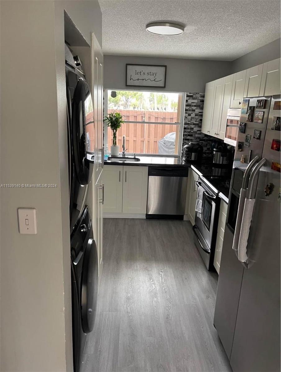 6445 NW 171st St 6445, Hialeah, Florida 33015, 3 Bedrooms Bedrooms, ,2 BathroomsBathrooms,Residential,For Sale,6445 NW 171st St 6445,A11539140