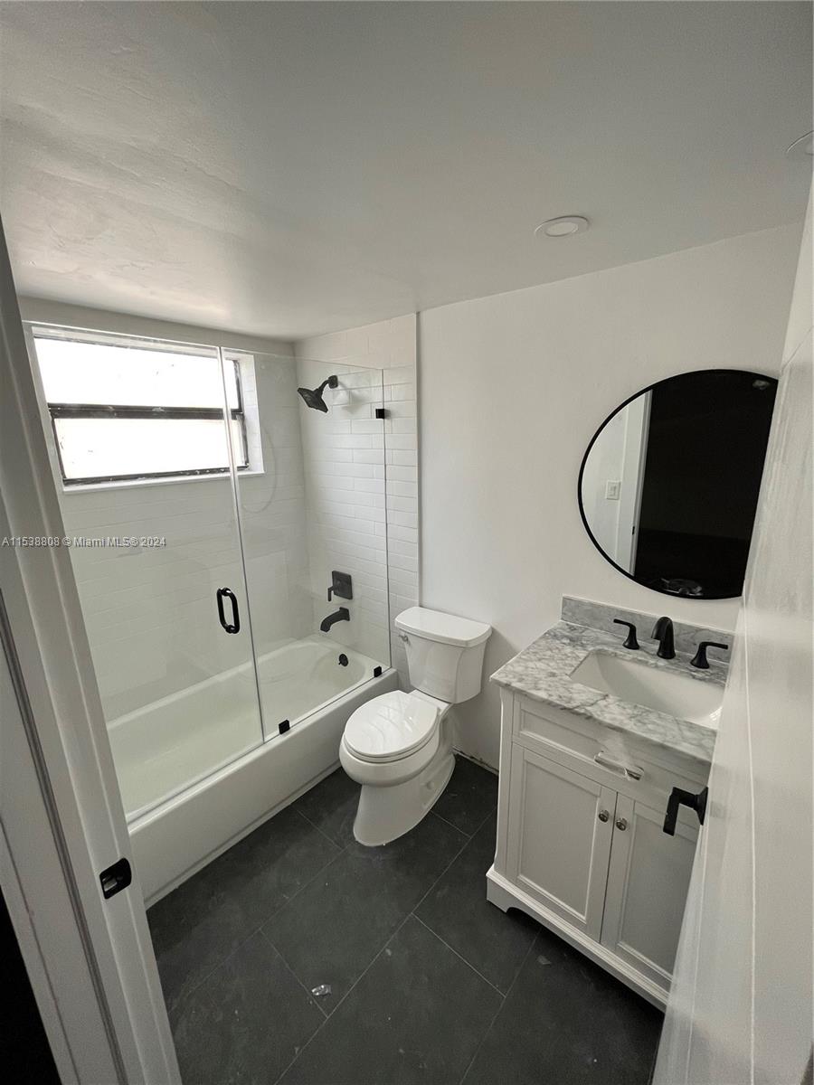 2727 NW 17th Ter 305, Miami, Florida 33125, 3 Bedrooms Bedrooms, ,2 BathroomsBathrooms,Residentiallease,For Rent,2727 NW 17th Ter 305,A11538808