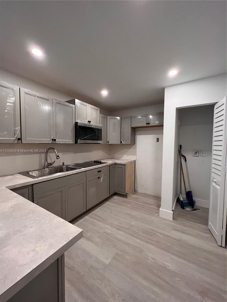 2727 NW 17th Ter 305, Miami, Florida 33125, 3 Bedrooms Bedrooms, ,2 BathroomsBathrooms,Residentiallease,For Rent,2727 NW 17th Ter 305,A11538808