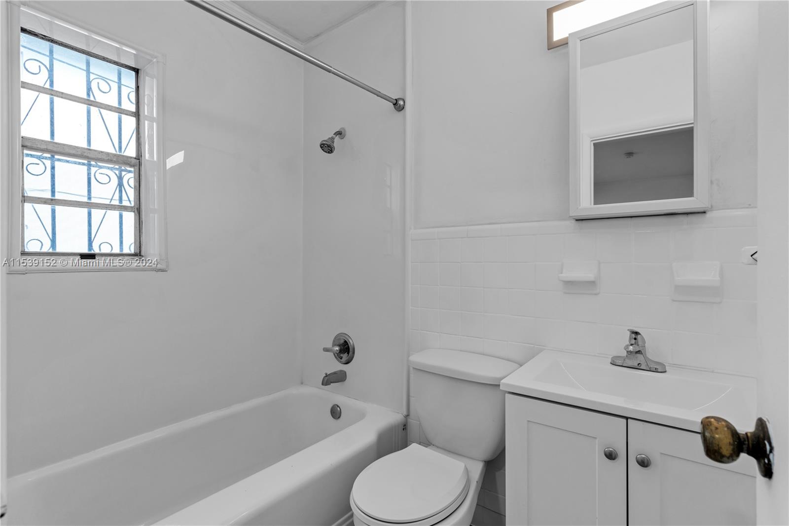 54 NW 62nd St 3, Miami, Florida 33150, 1 Bedroom Bedrooms, ,1 BathroomBathrooms,Residentiallease,For Rent,54 NW 62nd St 3,A11539152