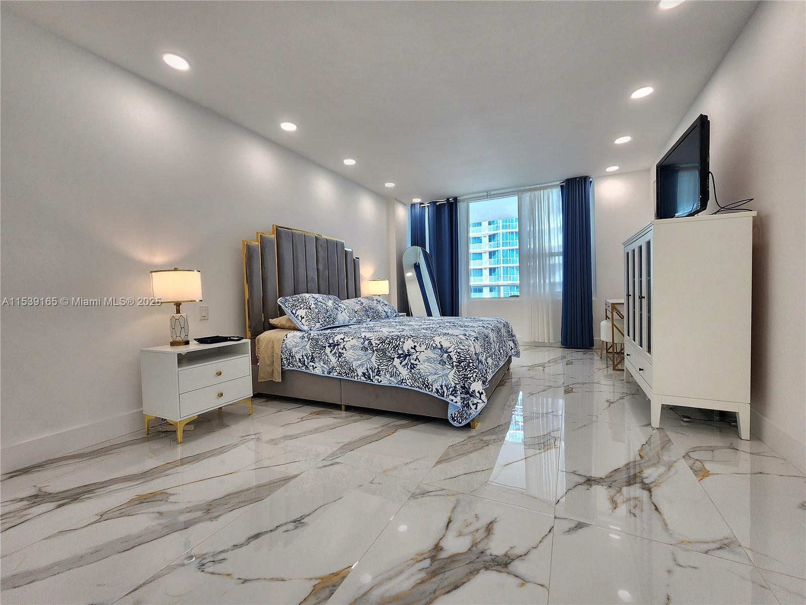 3505 S Ocean Dr (Penthouse) 1509, Hollywood, Florida 33019, 2 Bedrooms Bedrooms, ,2 BathroomsBathrooms,Residentiallease,For Rent,3505 S Ocean Dr (Penthouse) 1509,A11539165