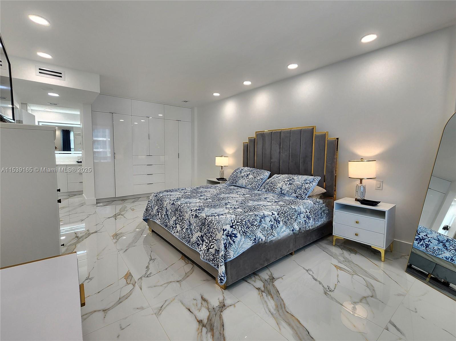 3505 S Ocean Dr (Penthouse) 1509, Hollywood, Florida 33019, 2 Bedrooms Bedrooms, ,2 BathroomsBathrooms,Residentiallease,For Rent,3505 S Ocean Dr (Penthouse) 1509,A11539165