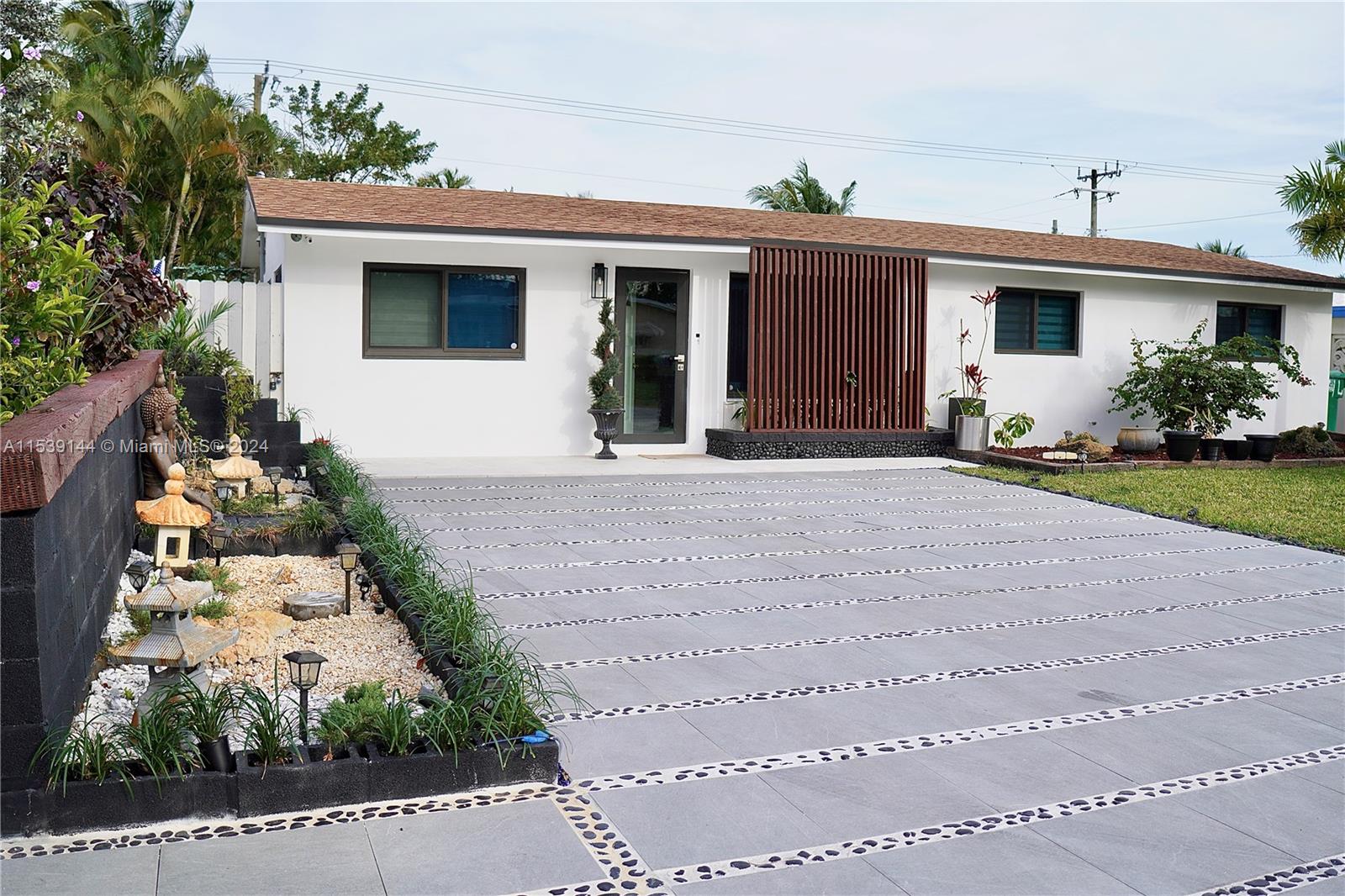 714 NW 8 AVE, Dania Beach, Florida 33004, 4 Bedrooms Bedrooms, ,3 BathroomsBathrooms,Residential,For Sale,714 NW 8 AVE,A11539144