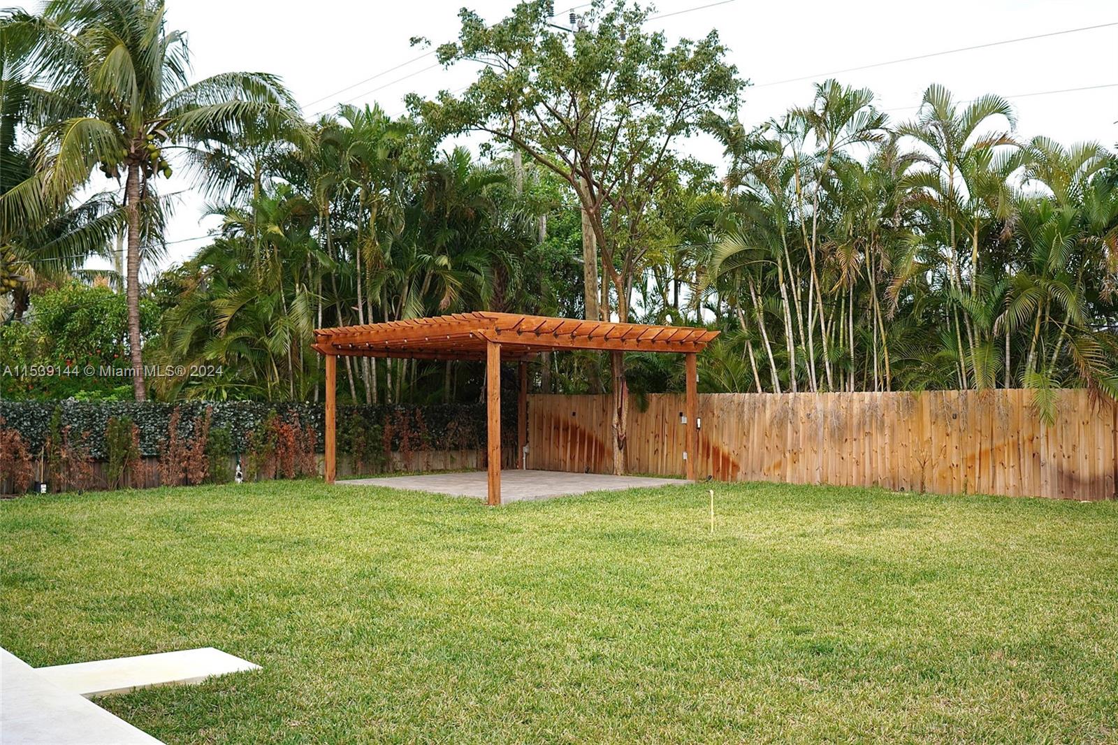 714 NW 8 AVE, Dania Beach, Florida 33004, 4 Bedrooms Bedrooms, ,3 BathroomsBathrooms,Residential,For Sale,714 NW 8 AVE,A11539144