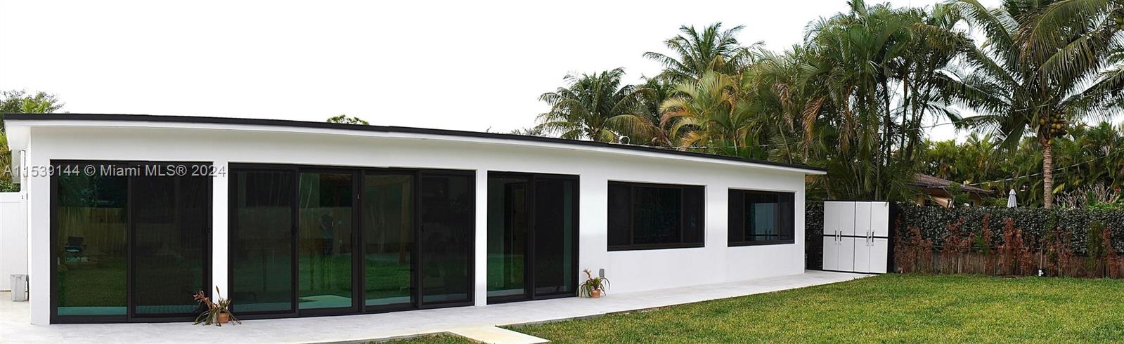 714 NW 8 AVE, Dania Beach, Florida 33004, 4 Bedrooms Bedrooms, ,3 BathroomsBathrooms,Residential,For Sale,714 NW 8 AVE,A11539144