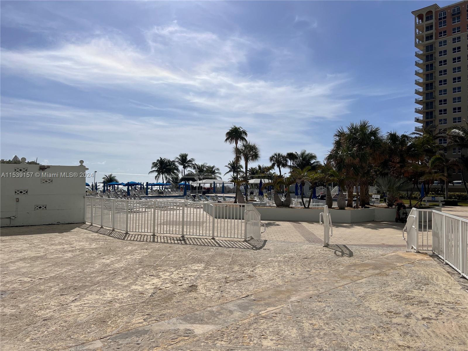 2030 S Ocean Dr 2018, Hallandale Beach, Florida 33009, 2 Bedrooms Bedrooms, ,2 BathroomsBathrooms,Residentiallease,For Rent,2030 S Ocean Dr 2018,A11539157