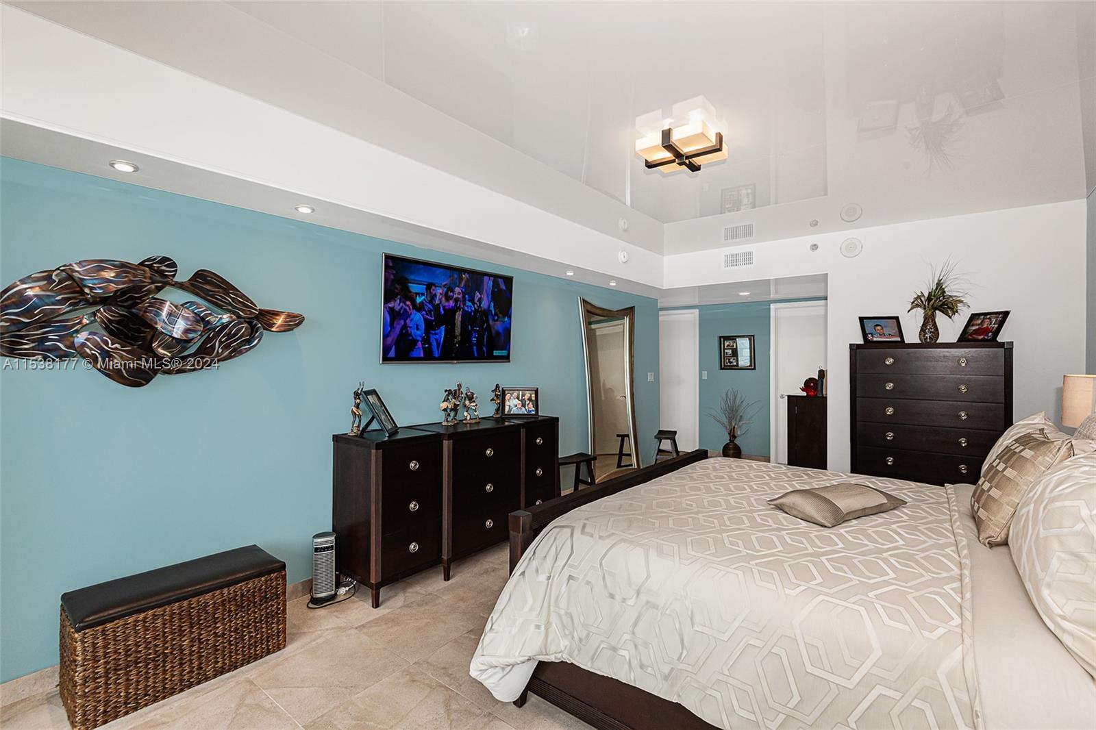 1830 S Ocean Dr 3506, Hallandale Beach, Florida 33009, 2 Bedrooms Bedrooms, ,2 BathroomsBathrooms,Residential,For Sale,1830 S Ocean Dr 3506,A11538177