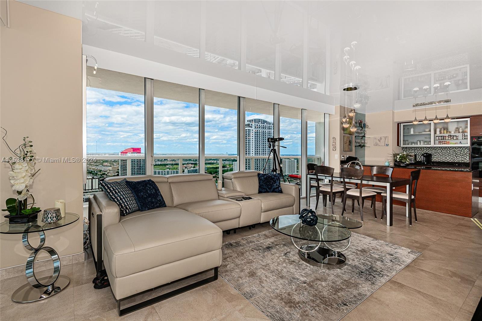 1830 S Ocean Dr 3506, Hallandale Beach, Florida 33009, 2 Bedrooms Bedrooms, ,2 BathroomsBathrooms,Residential,For Sale,1830 S Ocean Dr 3506,A11538177