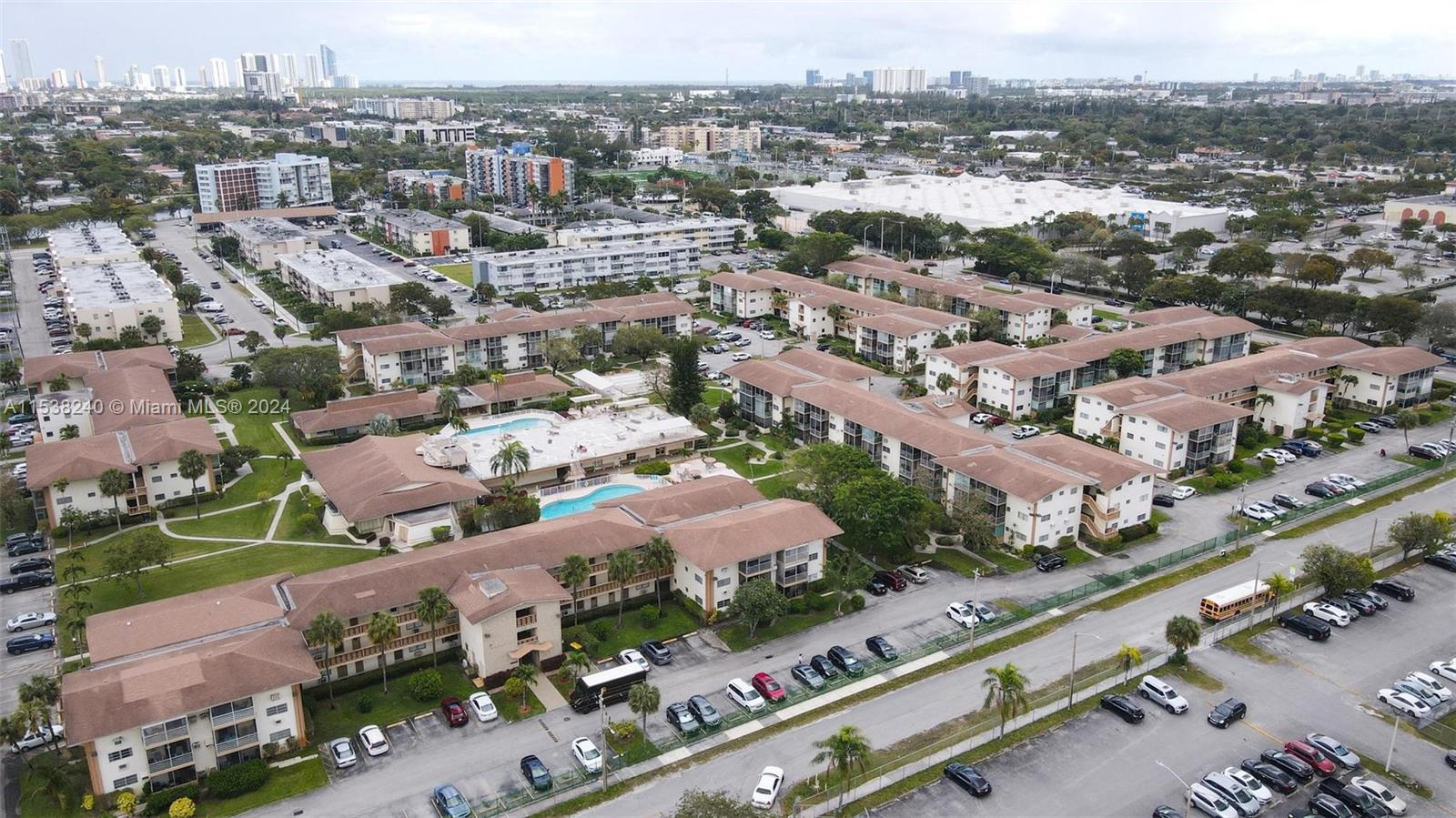 16801 13th Ave, Miami, FL, 33162 United States, 1 Bedroom Bedrooms, ,1 BathroomBathrooms,Residential,For Sale,13th Ave,A11538240