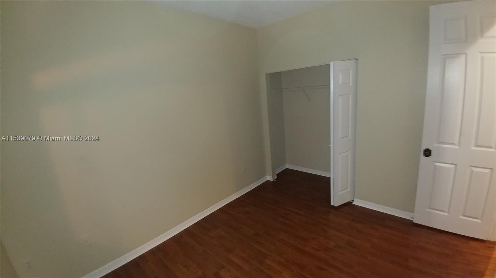 2242 NE 42nd Cir, Homestead, Florida 33033, 4 Bedrooms Bedrooms, ,3 BathroomsBathrooms,Residentiallease,For Rent,2242 NE 42nd Cir,A11539079