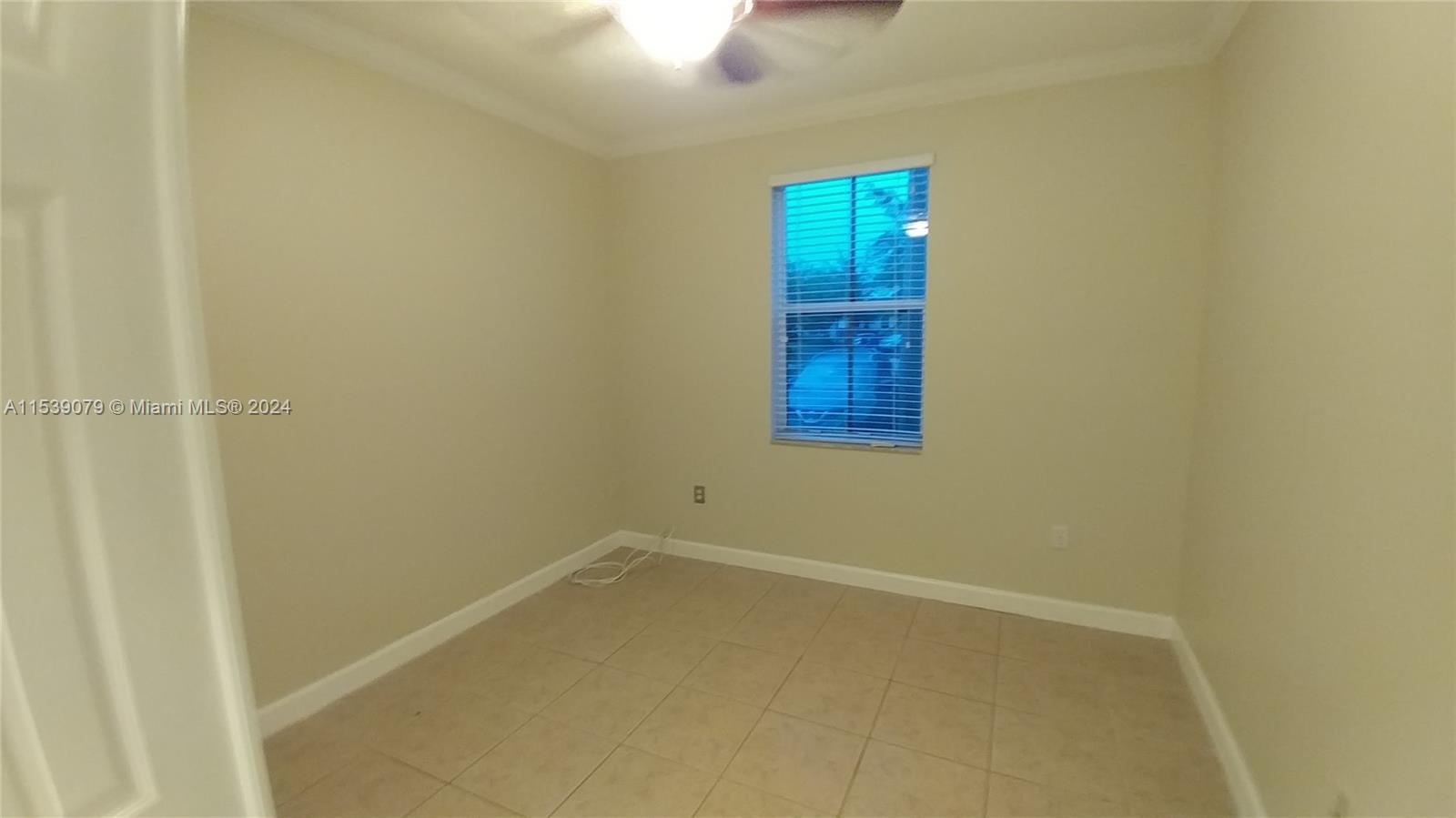 2242 NE 42nd Cir, Homestead, Florida 33033, 4 Bedrooms Bedrooms, ,3 BathroomsBathrooms,Residentiallease,For Rent,2242 NE 42nd Cir,A11539079