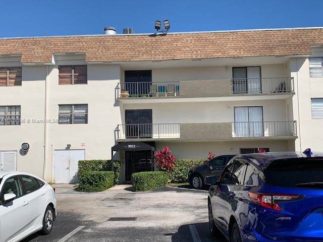 9022 NE 8th Ave 2K, Miami Shores, Florida 33138, 2 Bedrooms Bedrooms, ,1 BathroomBathrooms,Residential,For Sale,9022 NE 8th Ave 2K,A11539196