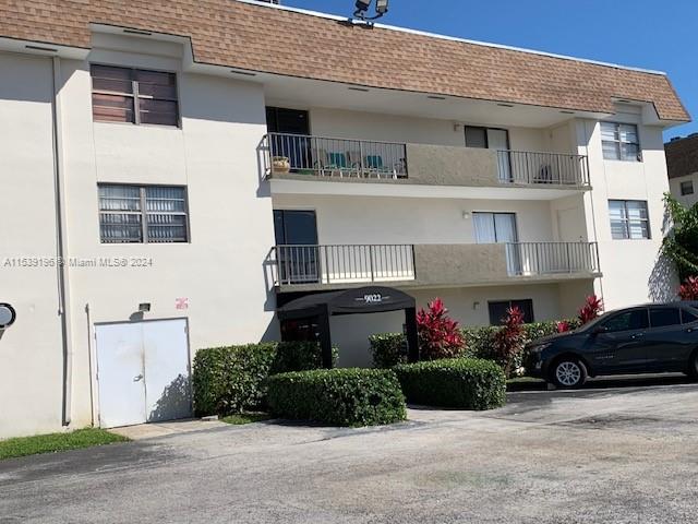 9022 NE 8th Ave 2K, Miami Shores, Florida 33138, 2 Bedrooms Bedrooms, ,1 BathroomBathrooms,Residential,For Sale,9022 NE 8th Ave 2K,A11539196