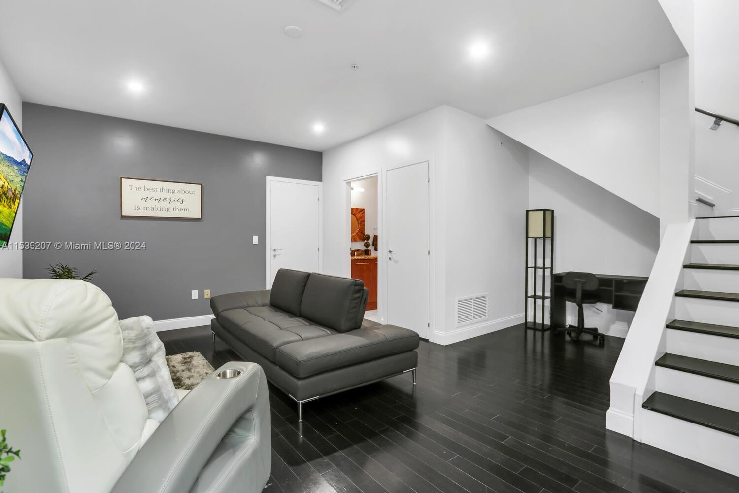 1st floor - office/den or 3rd bedroom