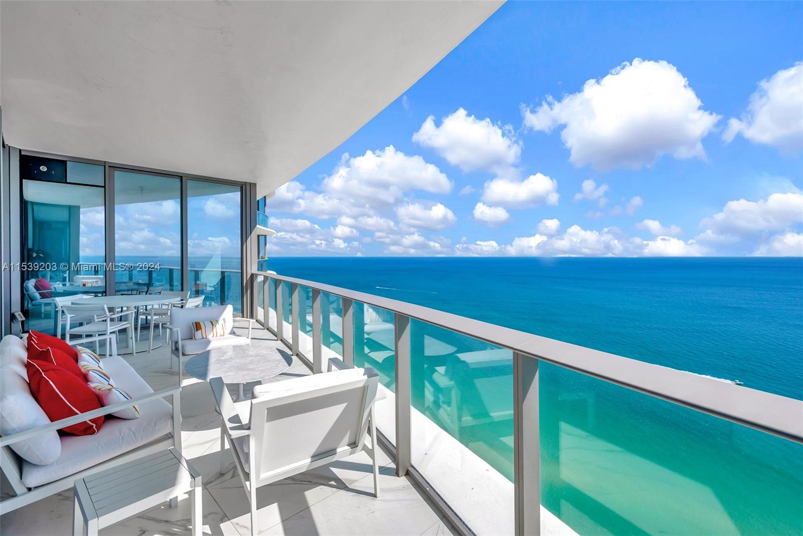 15701 Collins Ave, Sunny Isles Beach, FL, 33160 United States, 2 Bedrooms Bedrooms, ,2 BathroomsBathrooms,Residential,For Sale,Collins Ave,A11539203