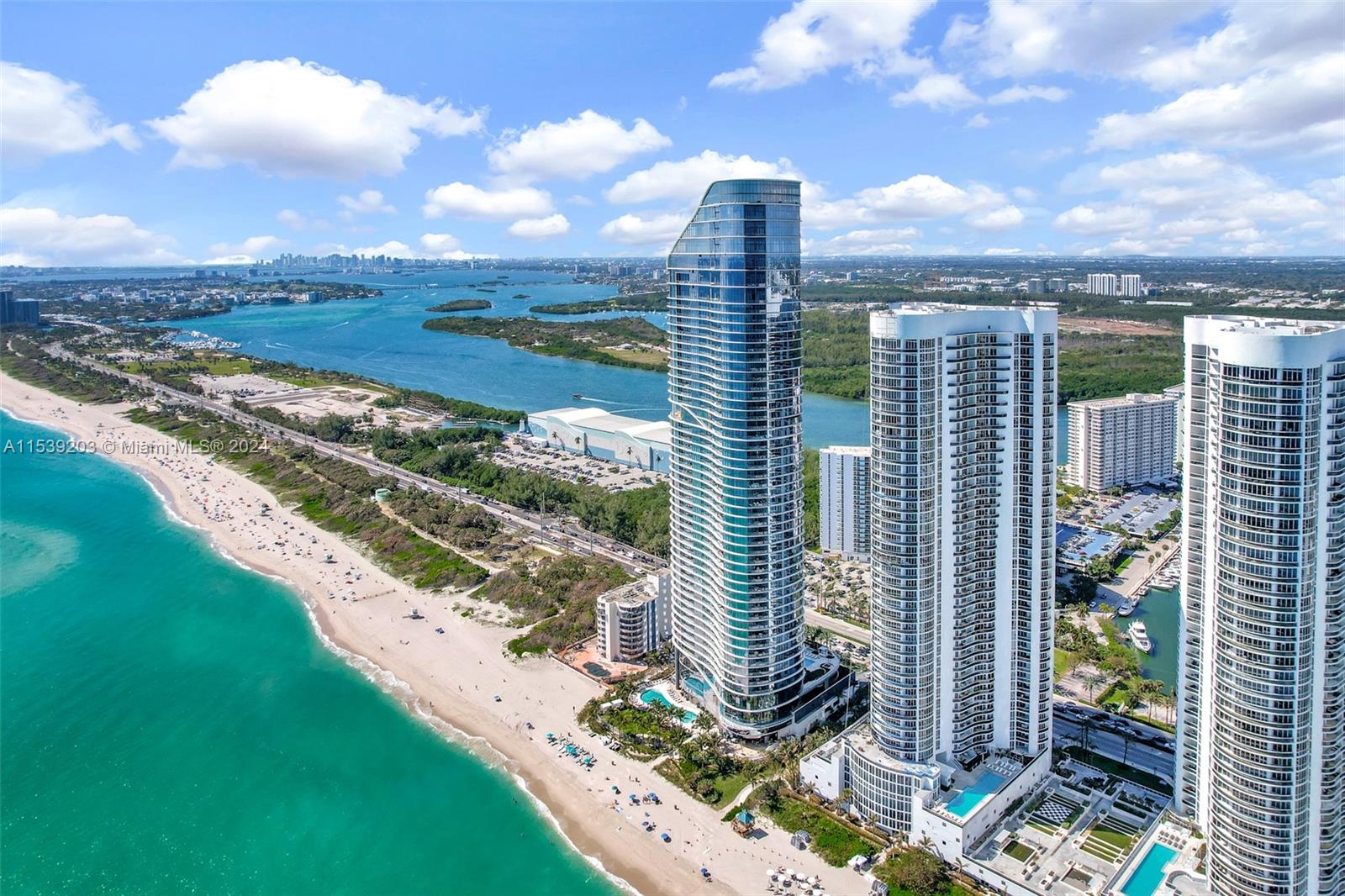 15701 Collins Ave, Sunny Isles Beach, FL, 33160 United States, 2 Bedrooms Bedrooms, ,2 BathroomsBathrooms,Residential,For Sale,Collins Ave,A11539203