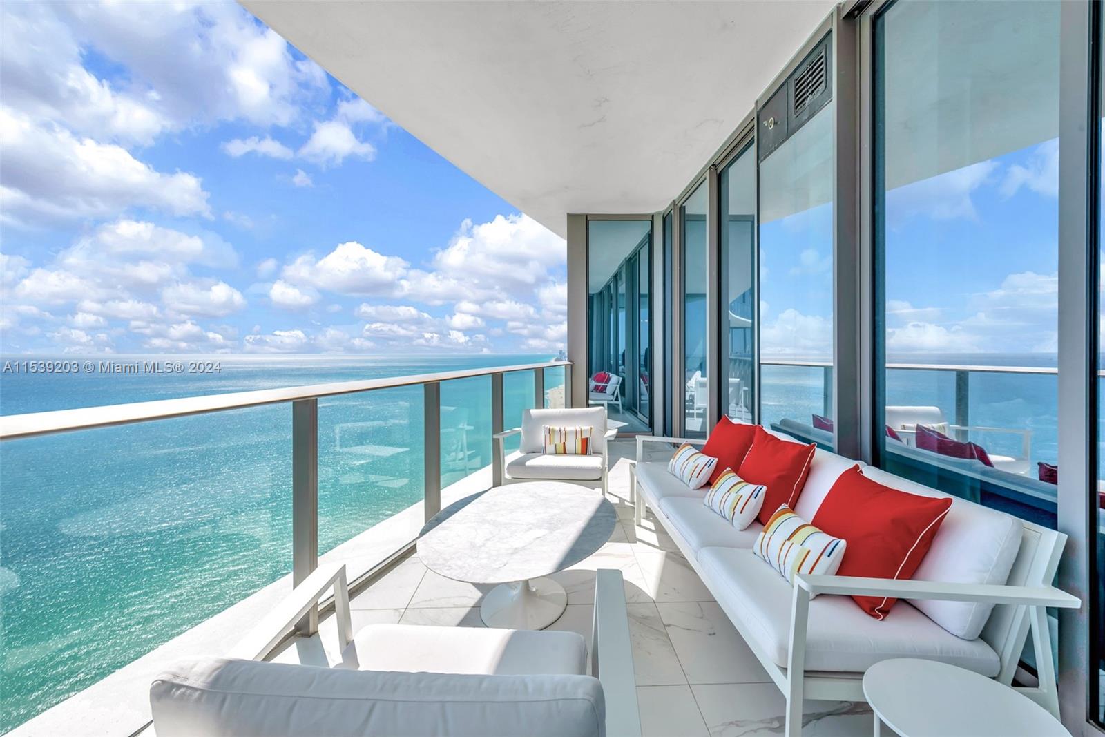 15701 Collins Ave, Sunny Isles Beach, FL, 33160 United States, 2 Bedrooms Bedrooms, ,2 BathroomsBathrooms,Residential,For Sale,Collins Ave,A11539203