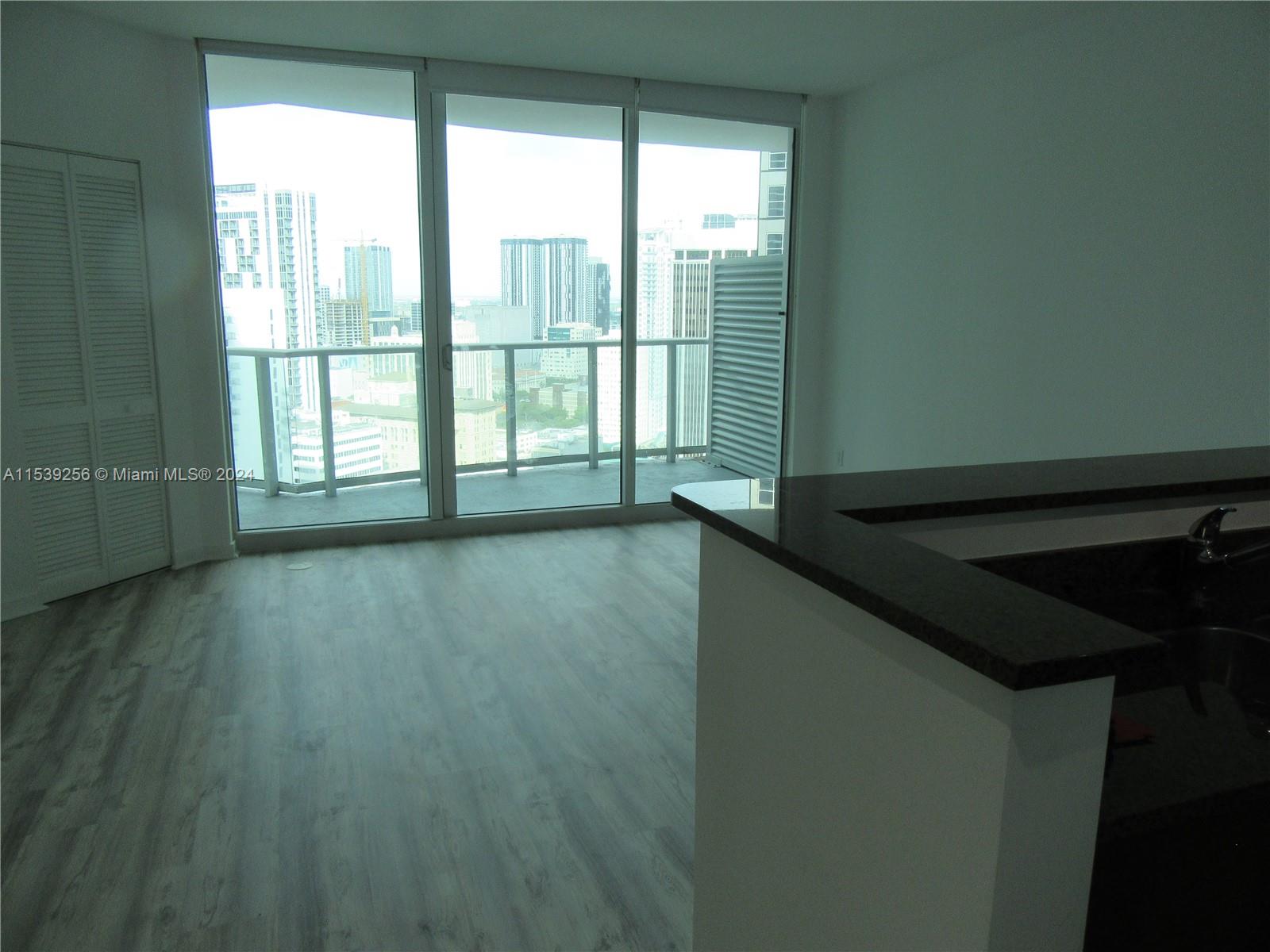300 S Biscayne Blvd T-2805, Miami, Florida 33131, 1 Bedroom Bedrooms, ,1 BathroomBathrooms,Residentiallease,For Rent,300 S Biscayne Blvd T-2805,A11539256