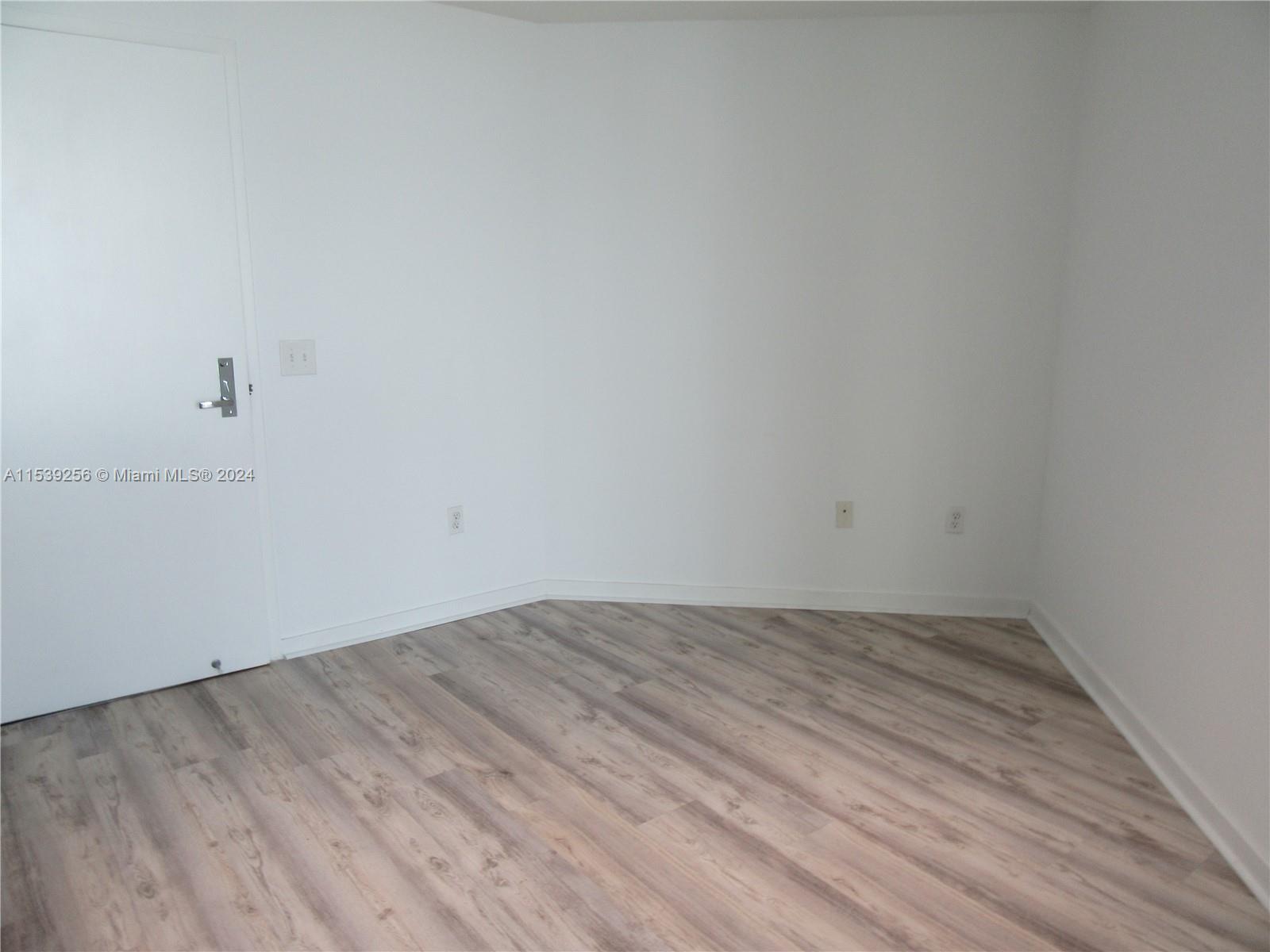 300 S Biscayne Blvd T-2805, Miami, Florida 33131, 1 Bedroom Bedrooms, ,1 BathroomBathrooms,Residentiallease,For Rent,300 S Biscayne Blvd T-2805,A11539256
