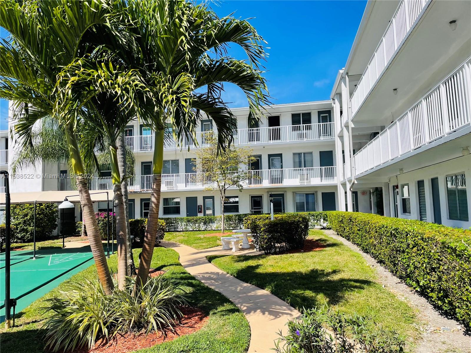 15610 NE 6th Ave 18C, Miami, Florida 33162, 1 Bedroom Bedrooms, ,1 BathroomBathrooms,Residential,For Sale,15610 NE 6th Ave 18C,A11538522