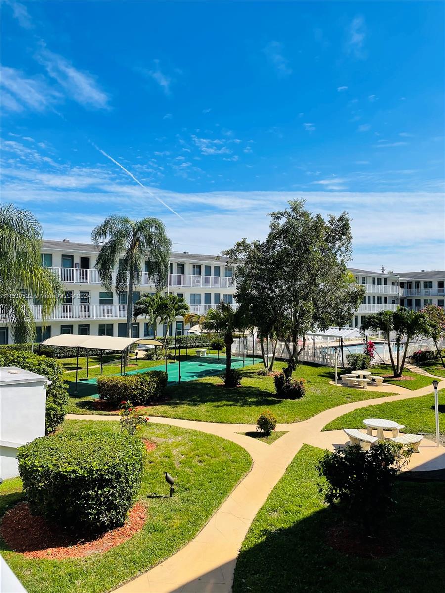 15610 NE 6th Ave 18C, Miami, Florida 33162, 1 Bedroom Bedrooms, ,1 BathroomBathrooms,Residential,For Sale,15610 NE 6th Ave 18C,A11538522