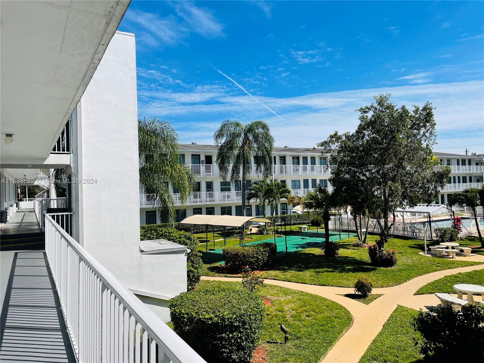 15610 NE 6th Ave 18C, Miami, Florida 33162, 1 Bedroom Bedrooms, ,1 BathroomBathrooms,Residential,For Sale,15610 NE 6th Ave 18C,A11538522