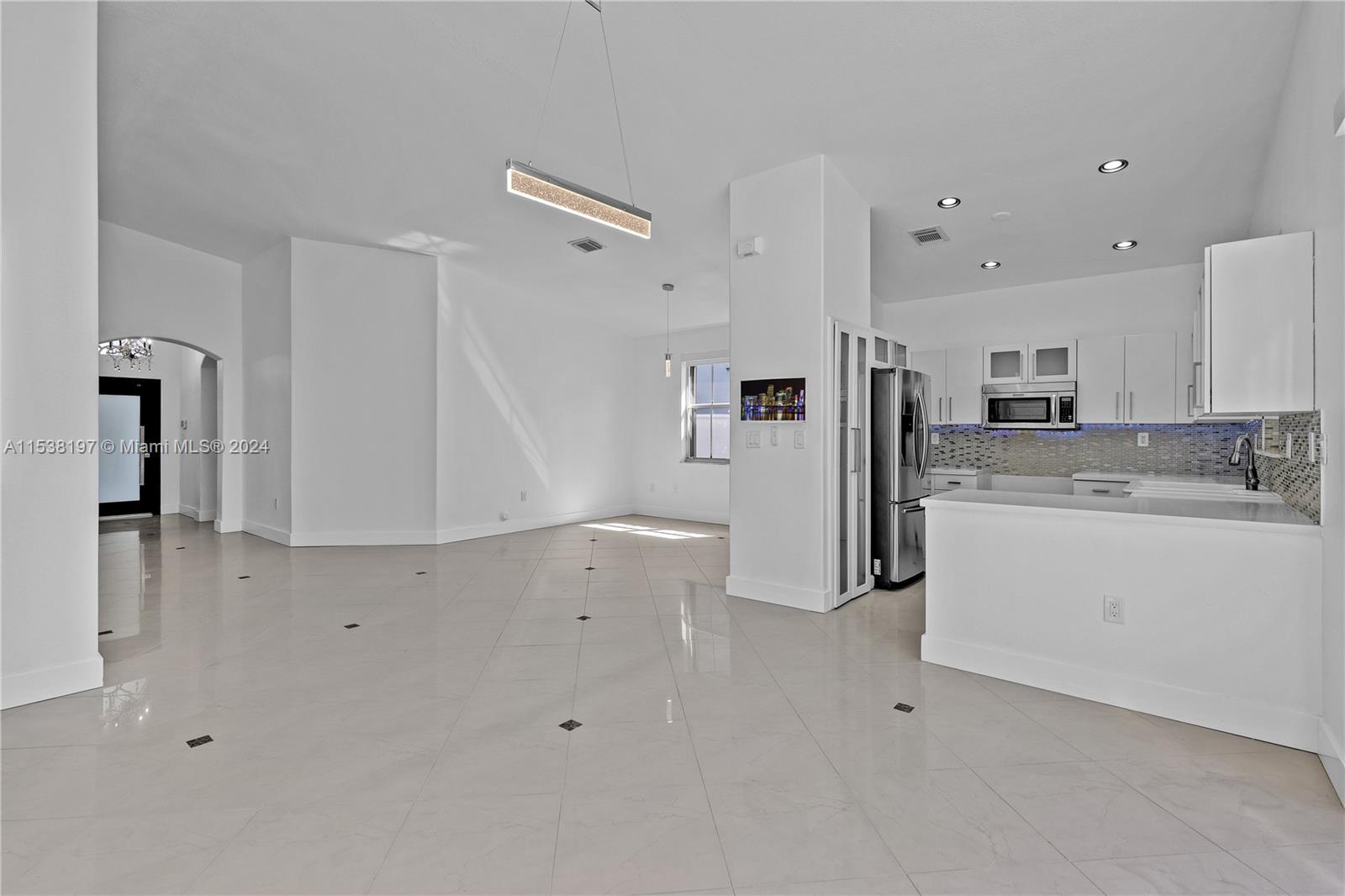 2236 SW 156th Ct, Miami, Florida 33185, 3 Bedrooms Bedrooms, ,2 BathroomsBathrooms,Residential,For Sale,2236 SW 156th Ct,A11538197