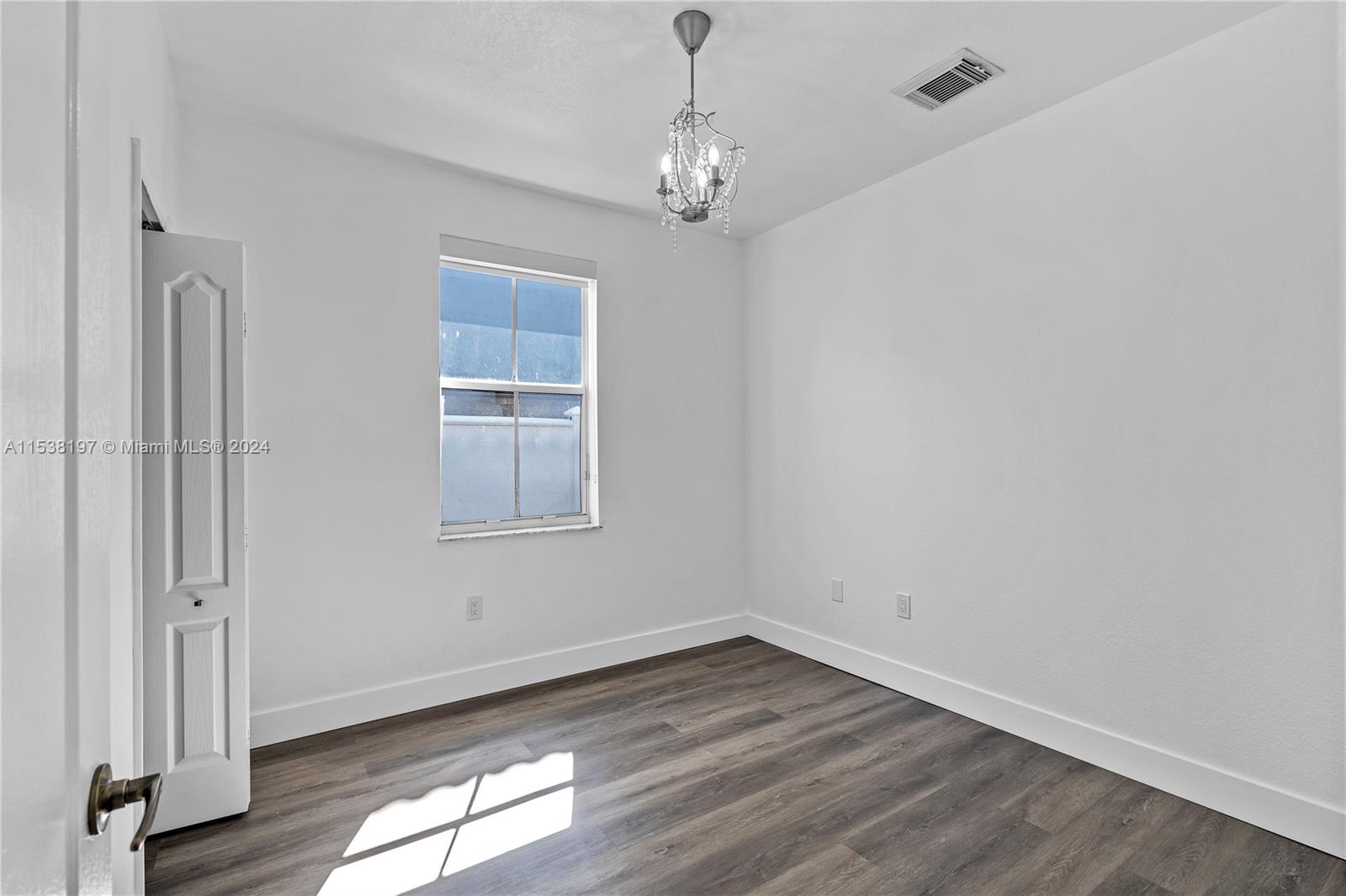 2236 SW 156th Ct, Miami, Florida 33185, 3 Bedrooms Bedrooms, ,2 BathroomsBathrooms,Residential,For Sale,2236 SW 156th Ct,A11538197