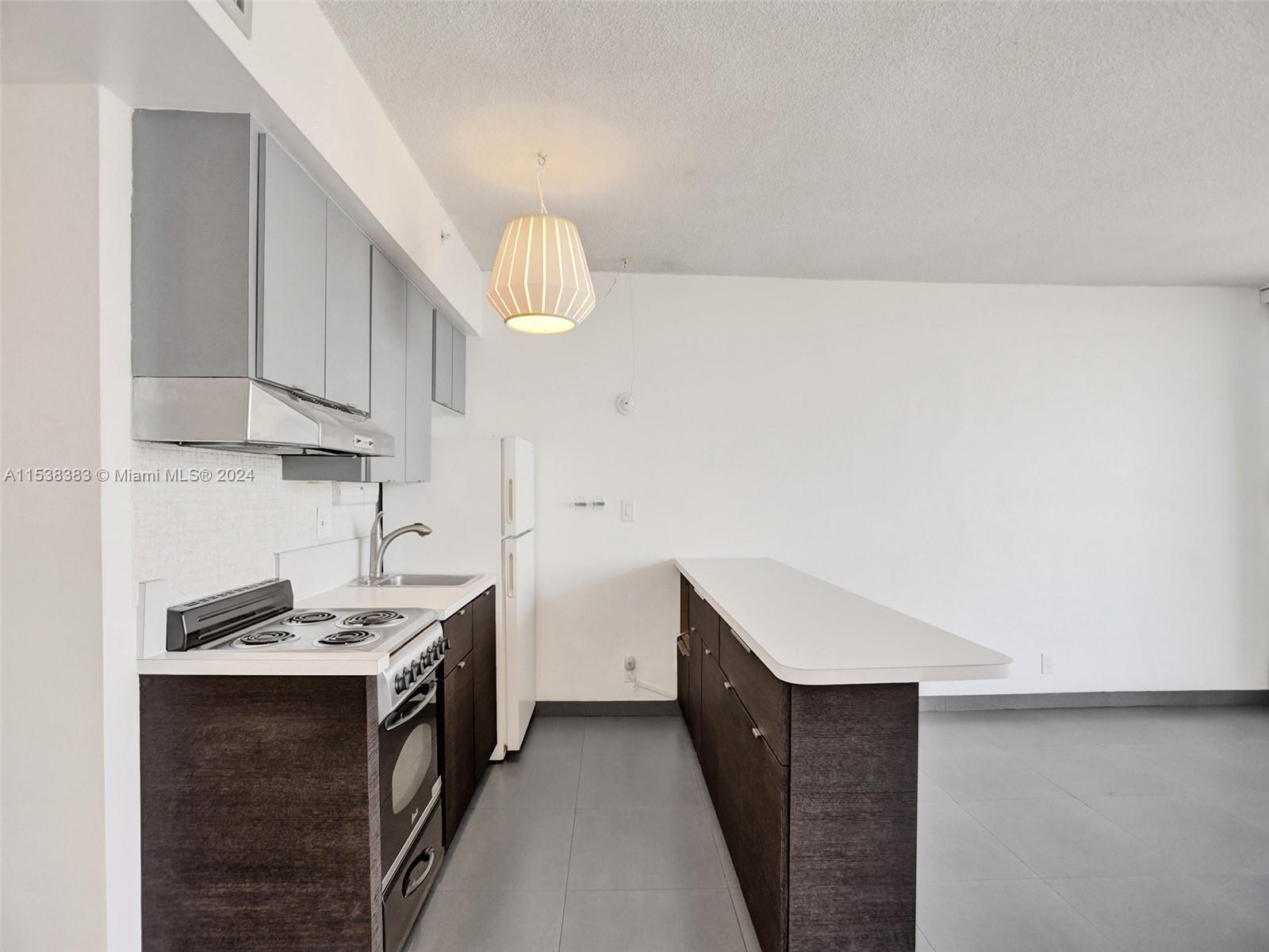 1720 Harrison St 11G, Hollywood, Florida 33020, ,1 BathroomBathrooms,Residential,For Sale,1720 Harrison St 11G,A11538383