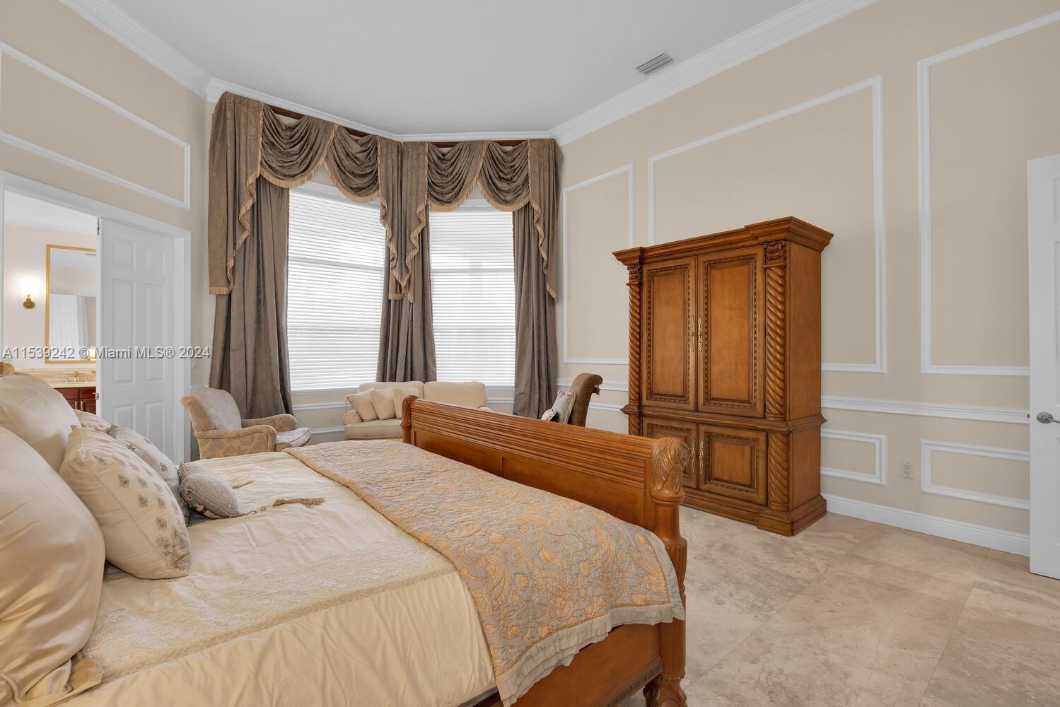 8855 111th Ter, Miami, FL, 33176 United States, 5 Bedrooms Bedrooms, ,5 BathroomsBathrooms,Residential,For Sale,111th Ter,A11539242