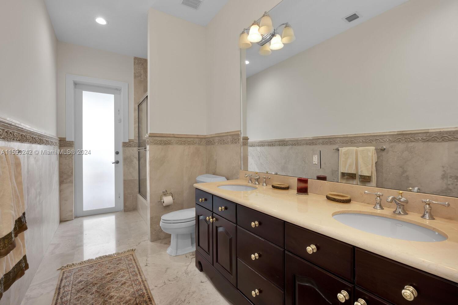 8855 111th Ter, Miami, FL, 33176 United States, 5 Bedrooms Bedrooms, ,5 BathroomsBathrooms,Residential,For Sale,111th Ter,A11539242