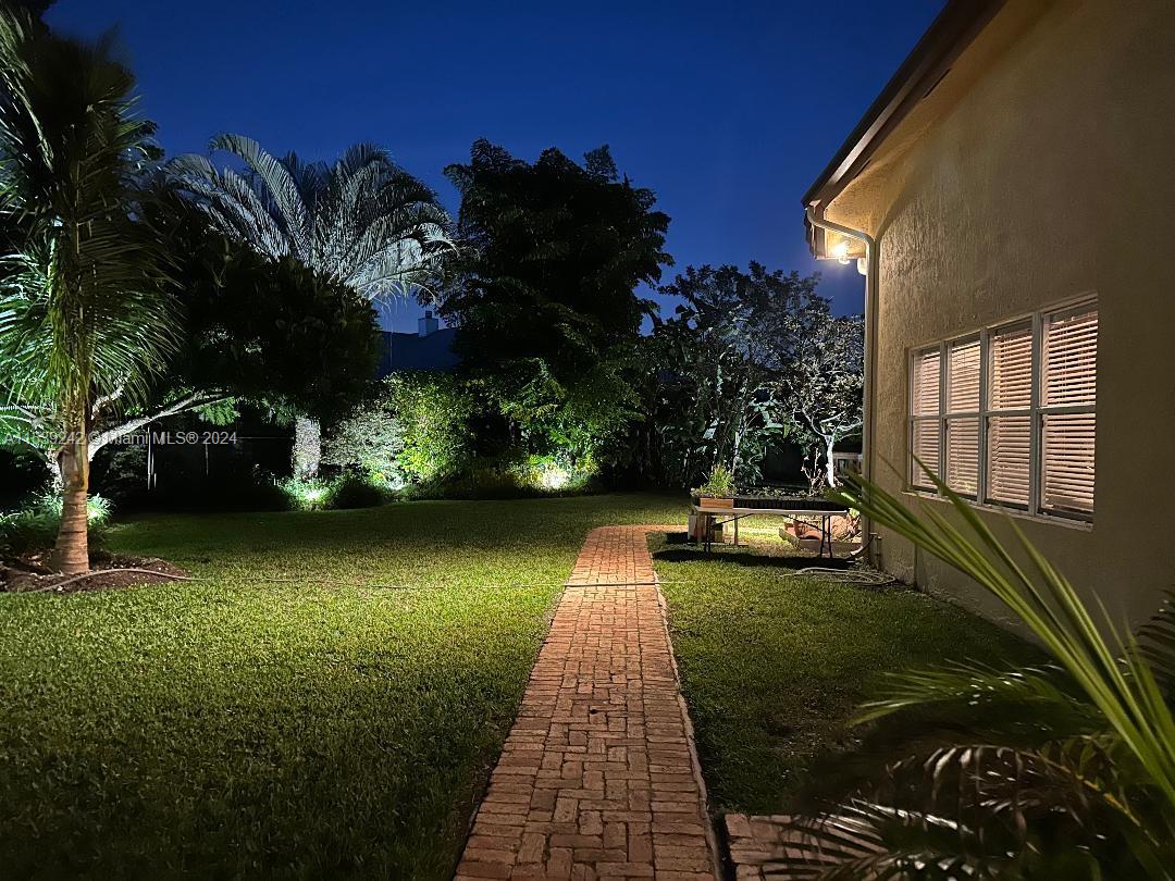 8855 111th Ter, Miami, FL, 33176 United States, 5 Bedrooms Bedrooms, ,5 BathroomsBathrooms,Residential,For Sale,111th Ter,A11539242