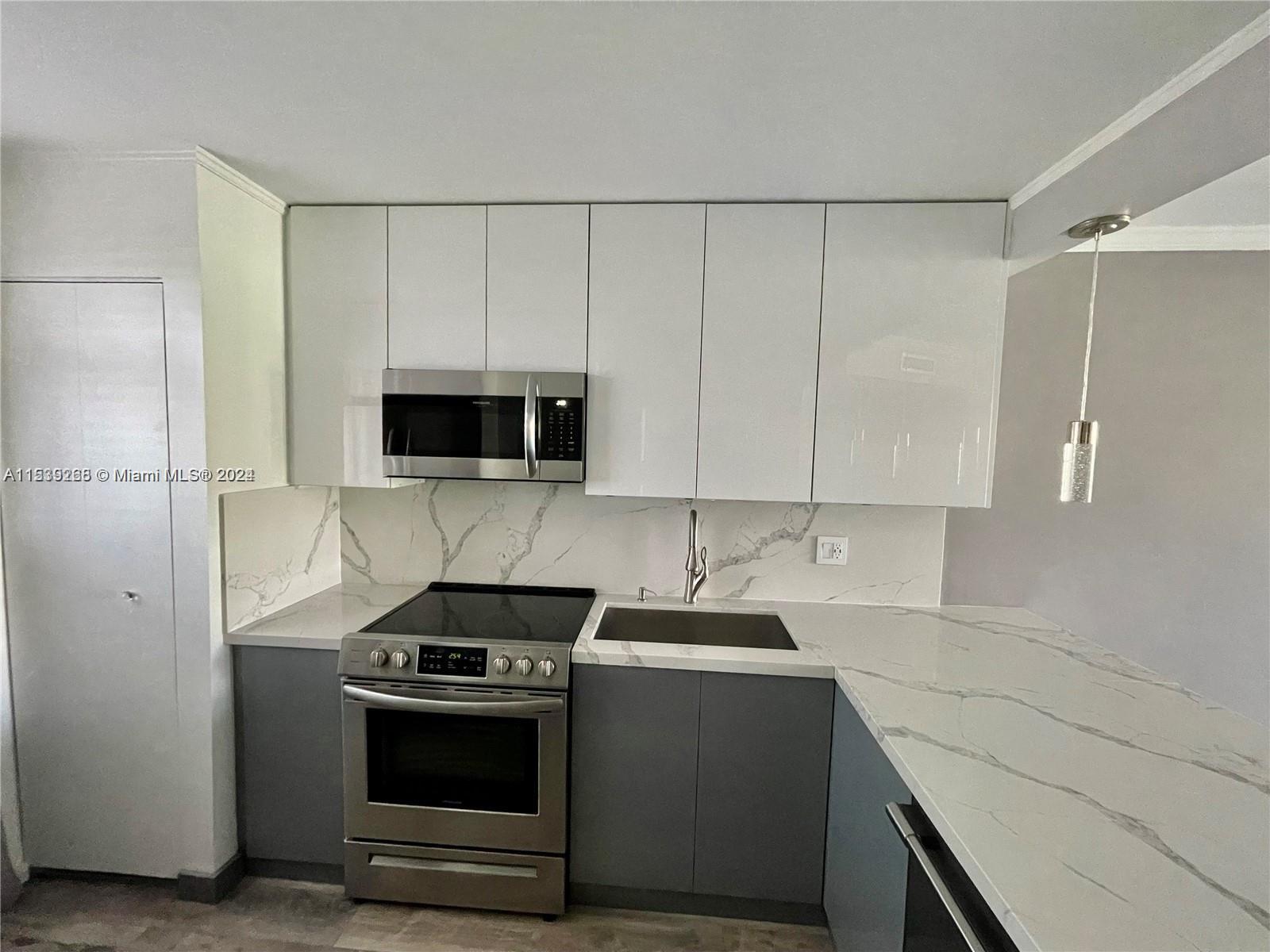 5300 NE 24th Ter 436C, Fort Lauderdale, Florida 33308, 2 Bedrooms Bedrooms, ,2 BathroomsBathrooms,Residential,For Sale,5300 NE 24th Ter 436C,A11539268