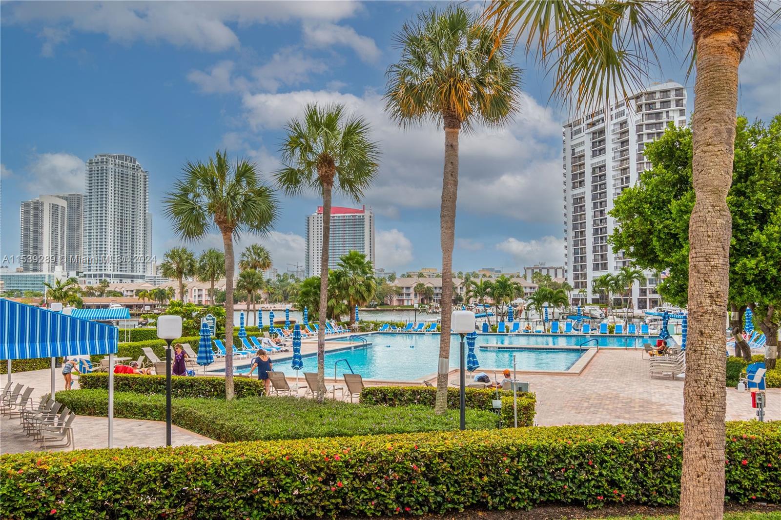 2500 Parkview dr 2009, Hallandale Beach, Florida 33009, 1 Bedroom Bedrooms, ,1 BathroomBathrooms,Residential,For Sale,2500 Parkview dr 2009,A11539289