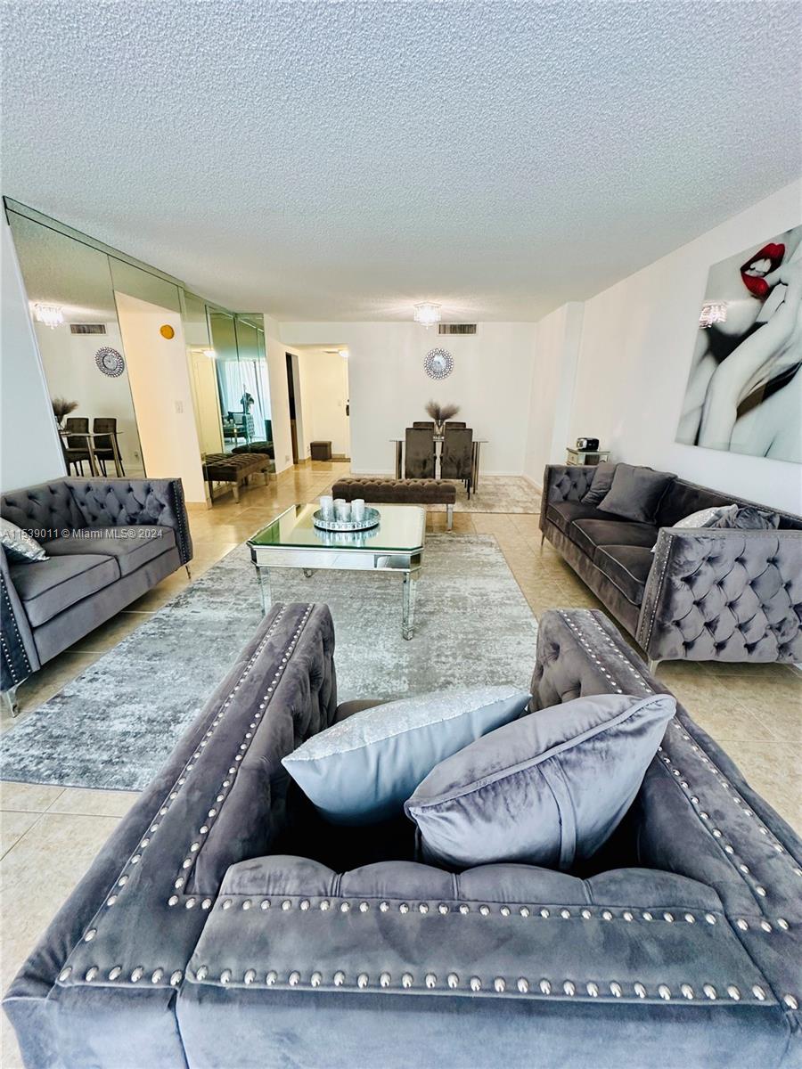 2500 Parkview Dr 907, Hallandale Beach, Florida 33009, 2 Bedrooms Bedrooms, ,2 BathroomsBathrooms,Residentiallease,For Rent,2500 Parkview Dr 907,A11539011