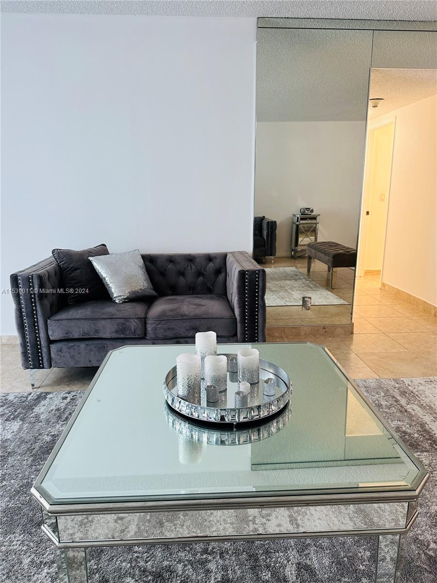 2500 Parkview Dr 907, Hallandale Beach, Florida 33009, 2 Bedrooms Bedrooms, ,2 BathroomsBathrooms,Residentiallease,For Rent,2500 Parkview Dr 907,A11539011