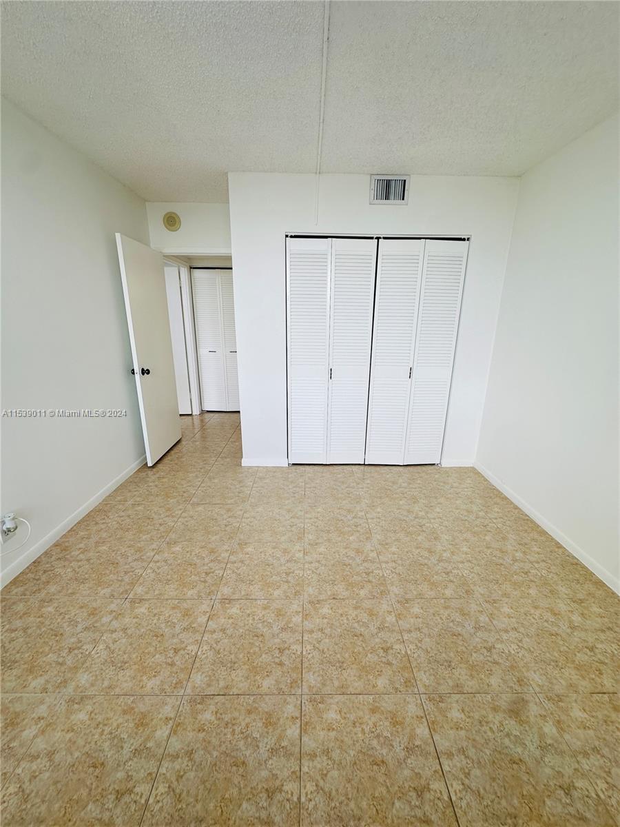 2500 Parkview Dr 907, Hallandale Beach, Florida 33009, 2 Bedrooms Bedrooms, ,2 BathroomsBathrooms,Residentiallease,For Rent,2500 Parkview Dr 907,A11539011