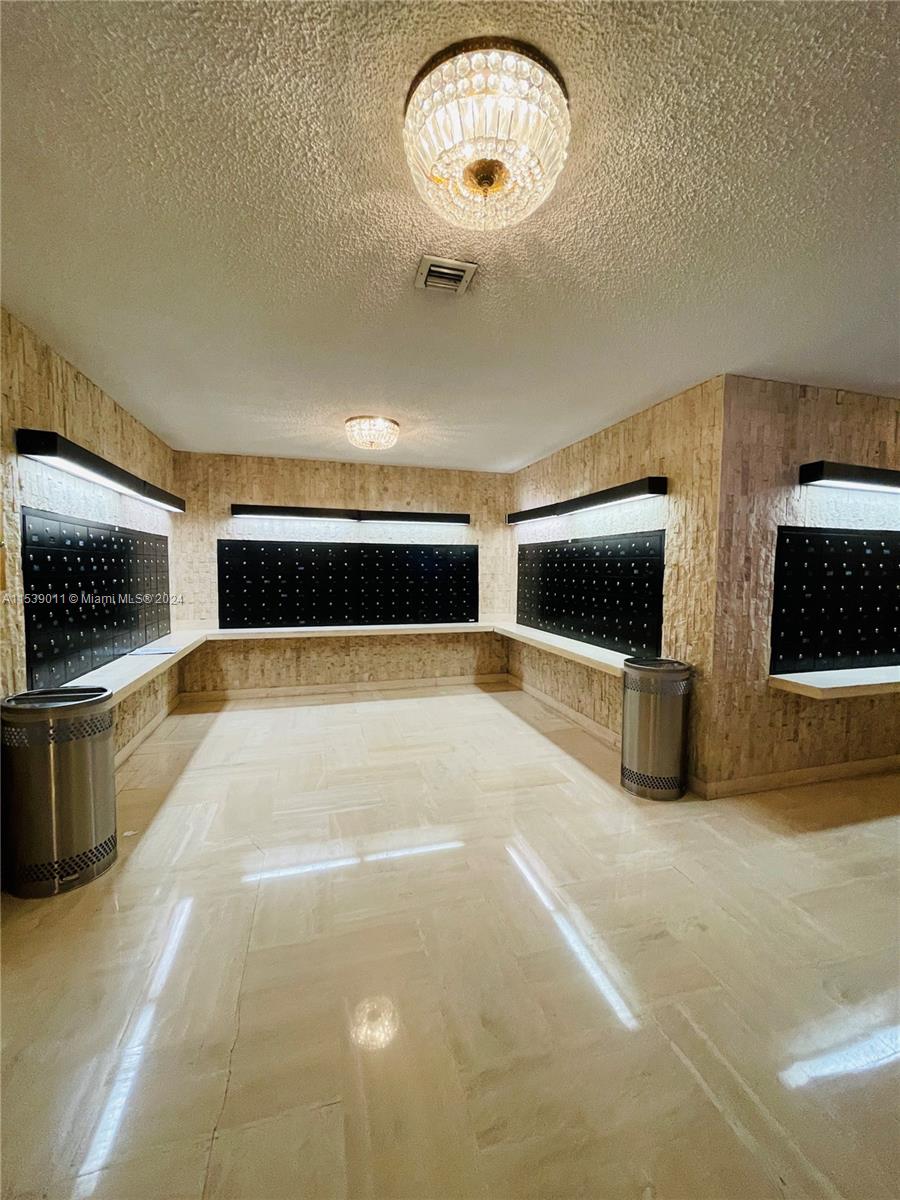 2500 Parkview Dr 907, Hallandale Beach, Florida 33009, 2 Bedrooms Bedrooms, ,2 BathroomsBathrooms,Residentiallease,For Rent,2500 Parkview Dr 907,A11539011