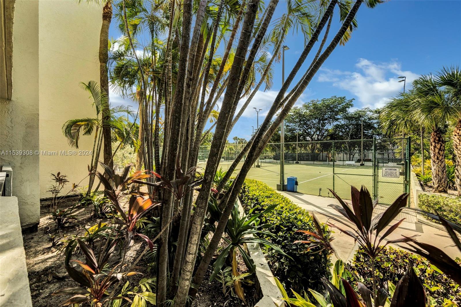 3200 Port Royale Dr N, Fort Lauderdale, FL, 33308 United States, 2 Bedrooms Bedrooms, ,2 BathroomsBathrooms,Residential,For Sale,Port Royale Dr N,A11539308