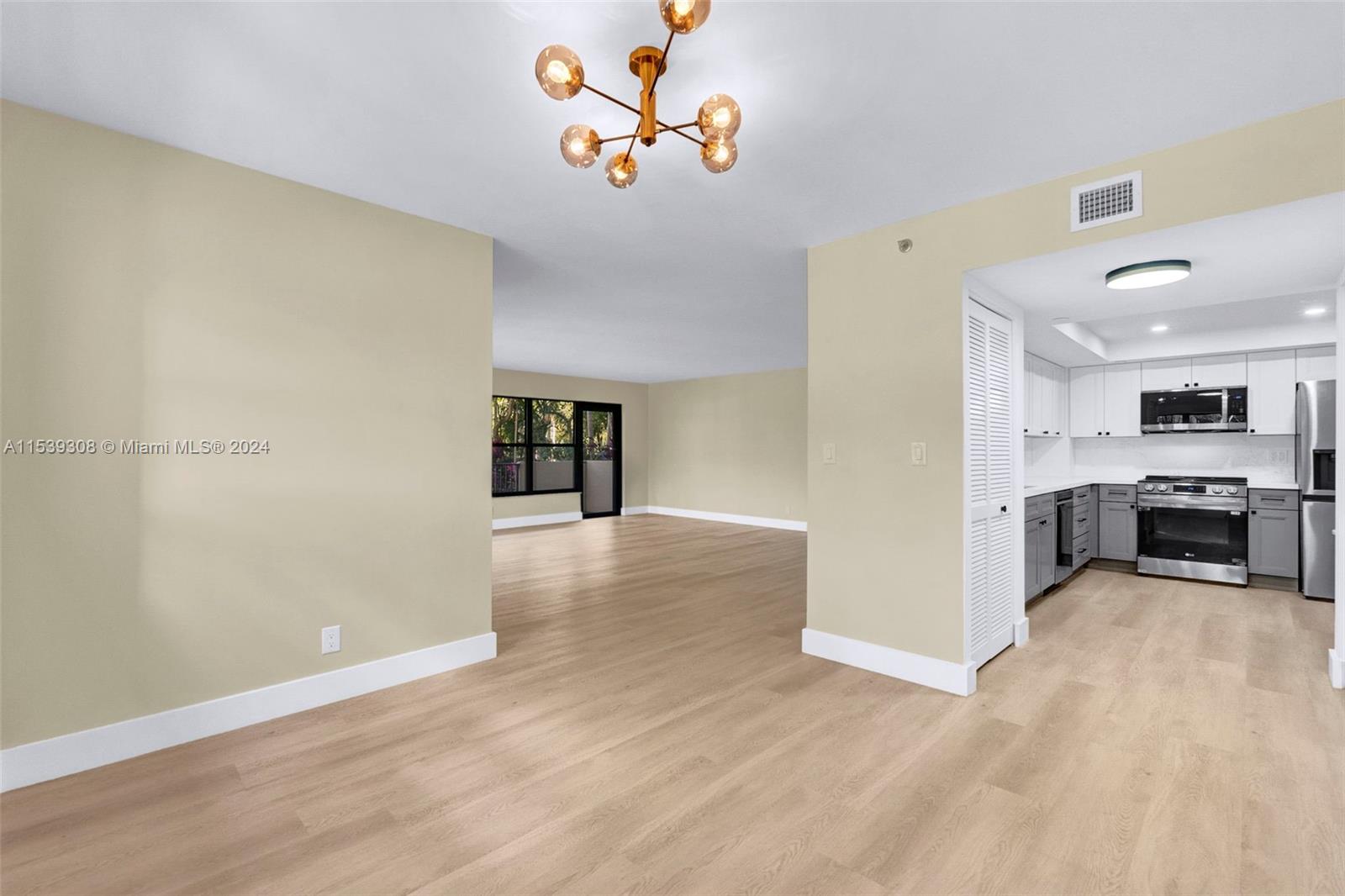 3200 Port Royale Dr N, Fort Lauderdale, FL, 33308 United States, 2 Bedrooms Bedrooms, ,2 BathroomsBathrooms,Residential,For Sale,Port Royale Dr N,A11539308