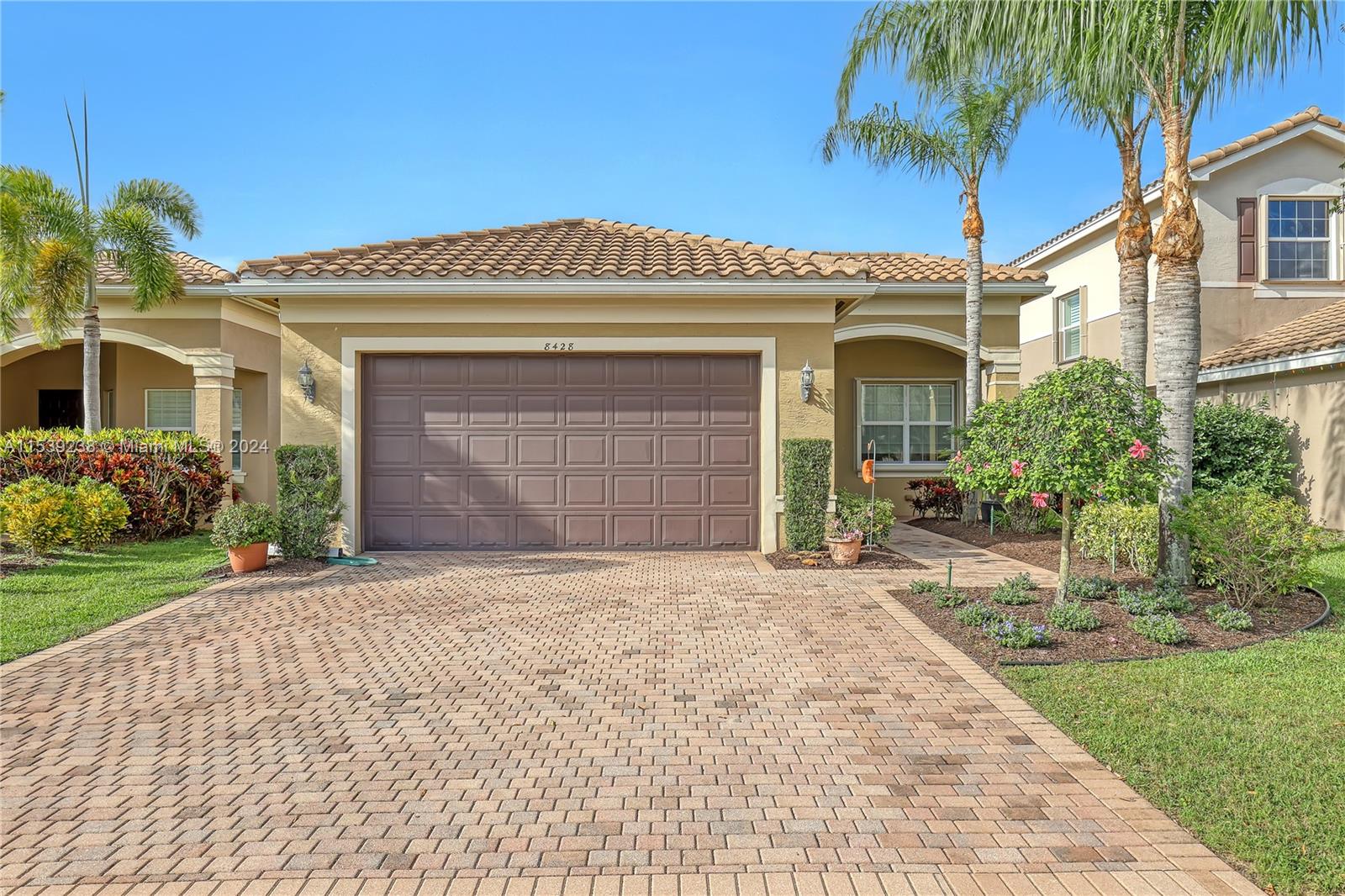 8428 Calabria Lakes Dr, Boynton Beach, FL, 33473 United States, 3 Bedrooms Bedrooms, ,2 BathroomsBathrooms,Residential,For Sale,Calabria Lakes Dr,A11539238